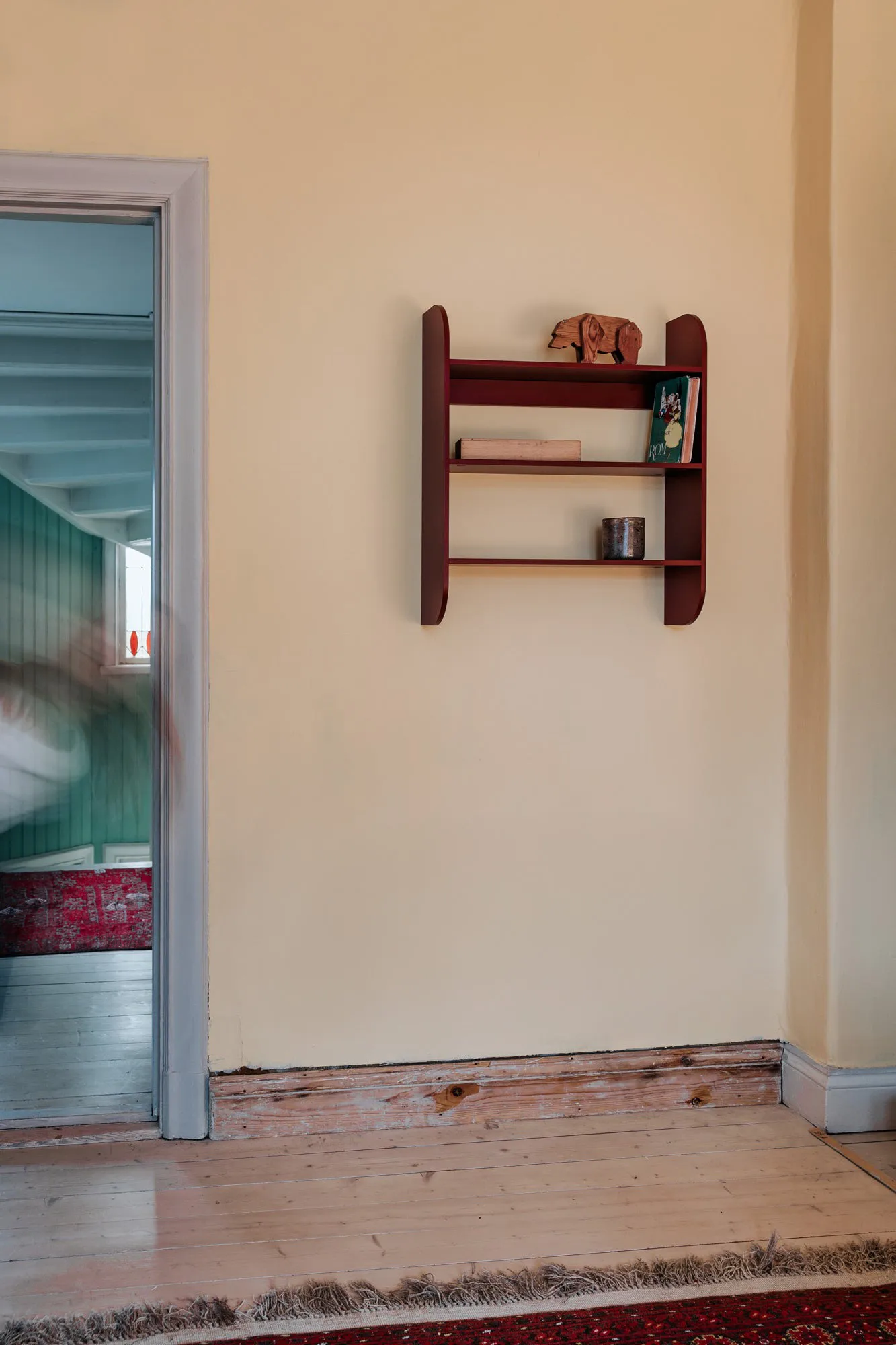 스트라파츠 벽 선반 62x73.6 cm, Burgundy TÔNN furniture | 톤 퍼니처