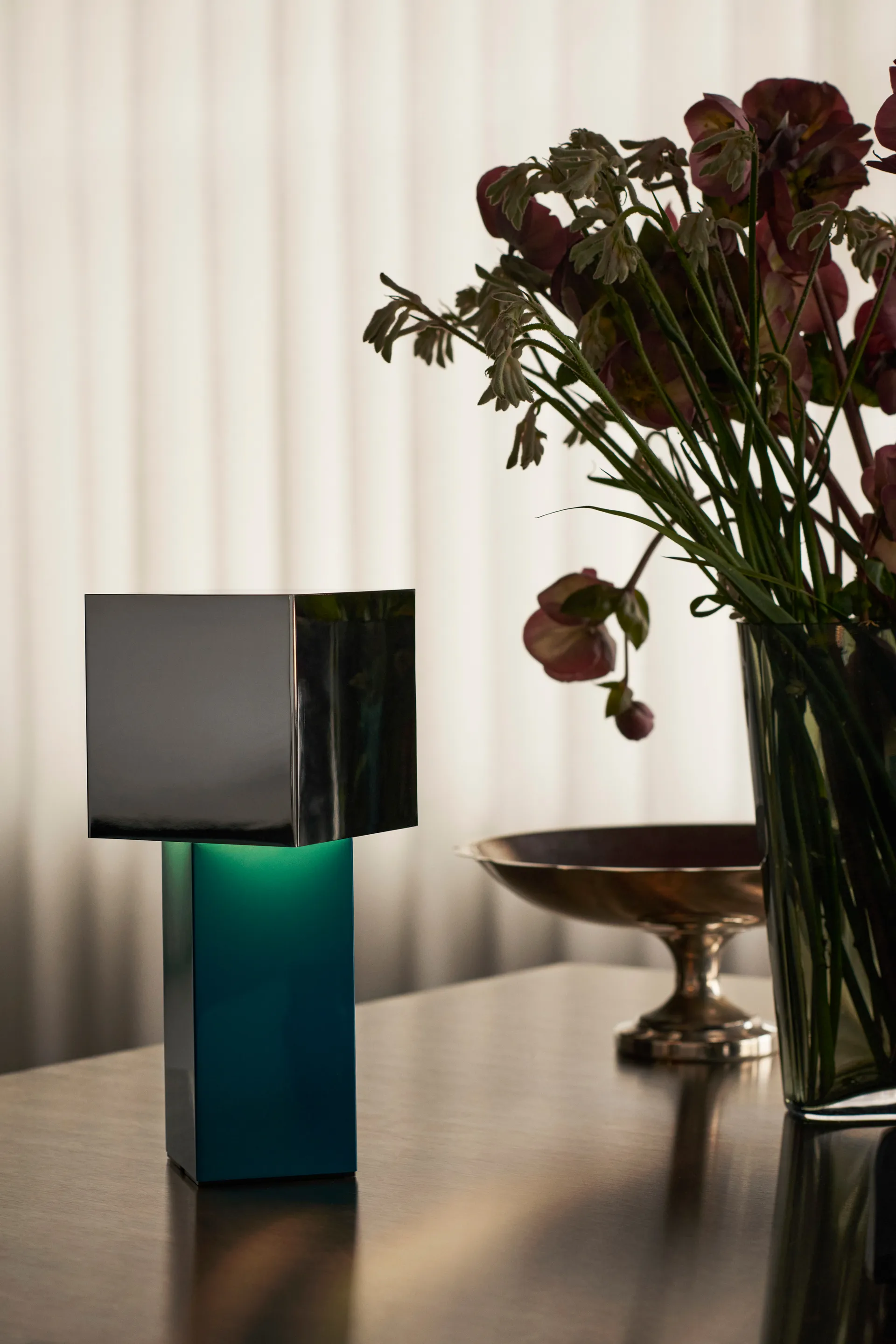 피봇 ATD7 무선 조명, Blue silver &Tradition | 앤트레디션