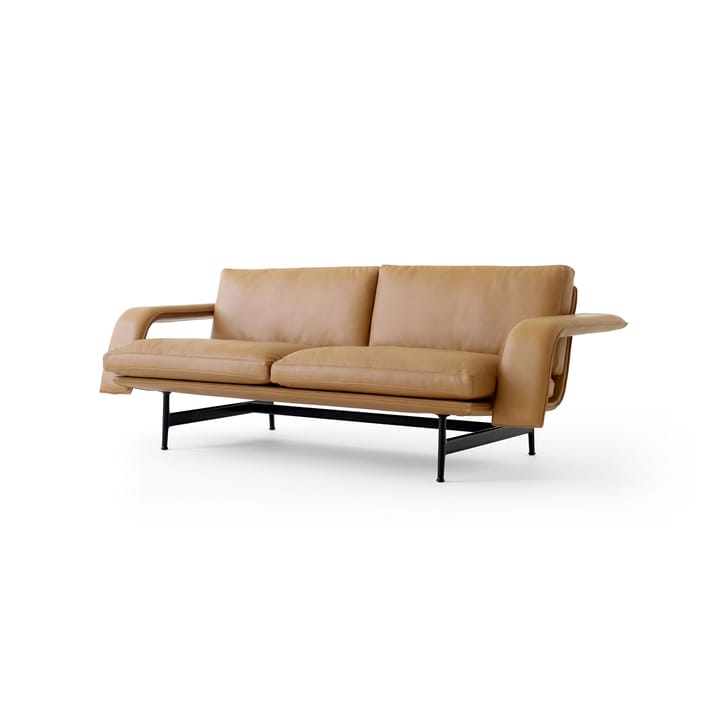 민타임 AV30 2인용 소파 - Warm black-Noble leather Cognac - &Tradition | �앤트레디션