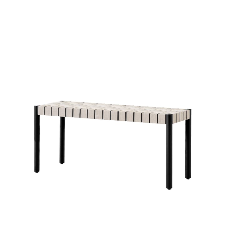 Betty TK4 벤치 - Black. natural braided linen seat - &Tradition | 앤트레디션