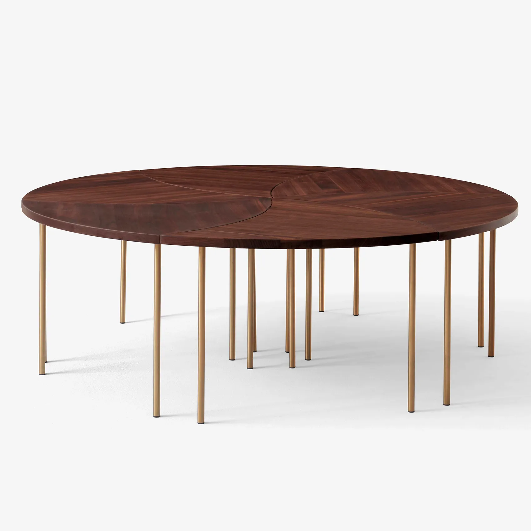 핀휠 사이드 테이블 HM7, Walnut &Tradition | 앤트레디션