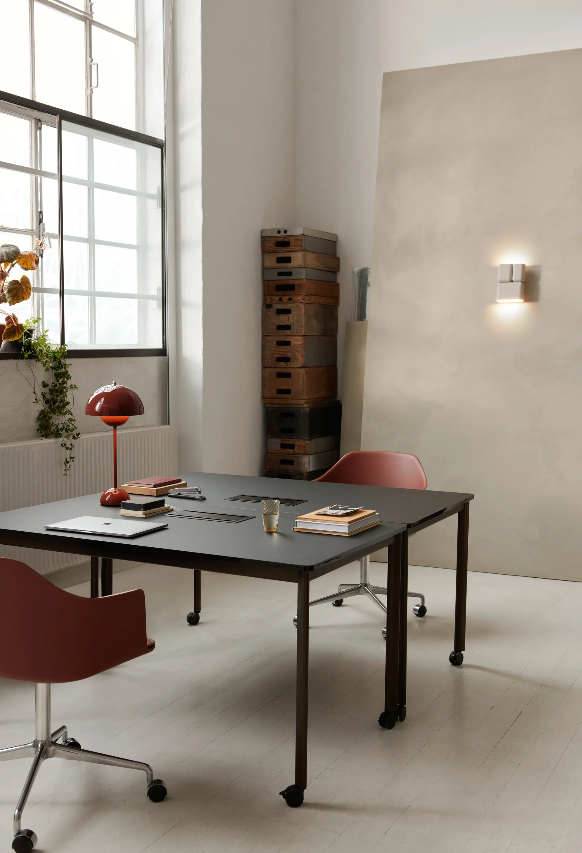 타바타 LN10 벽 조명, Silk grey &Tradition | 앤트레디션