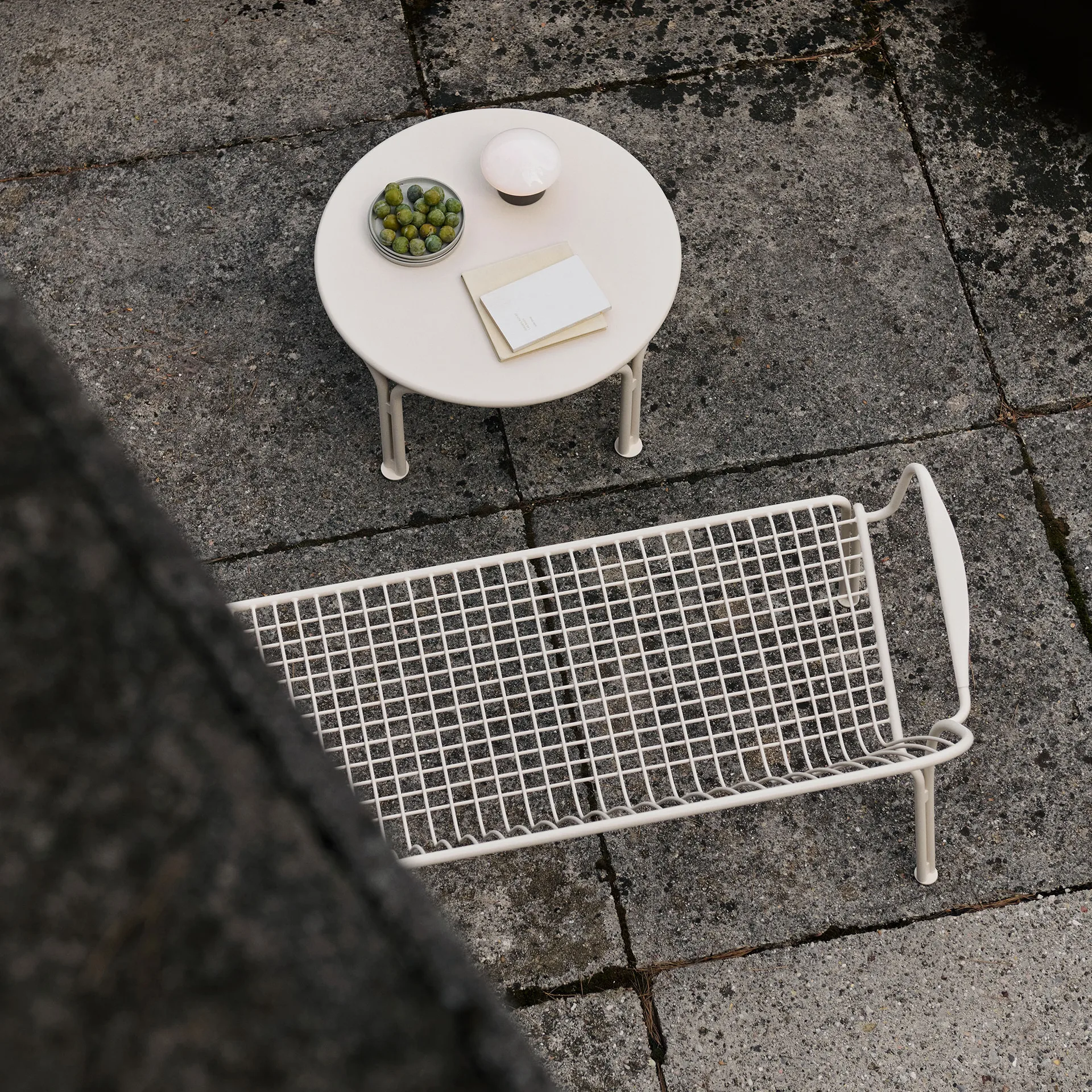 토르발드 SC108 커피 테이블, Ivory, Ø70 cm &Tradition | 앤트레디션