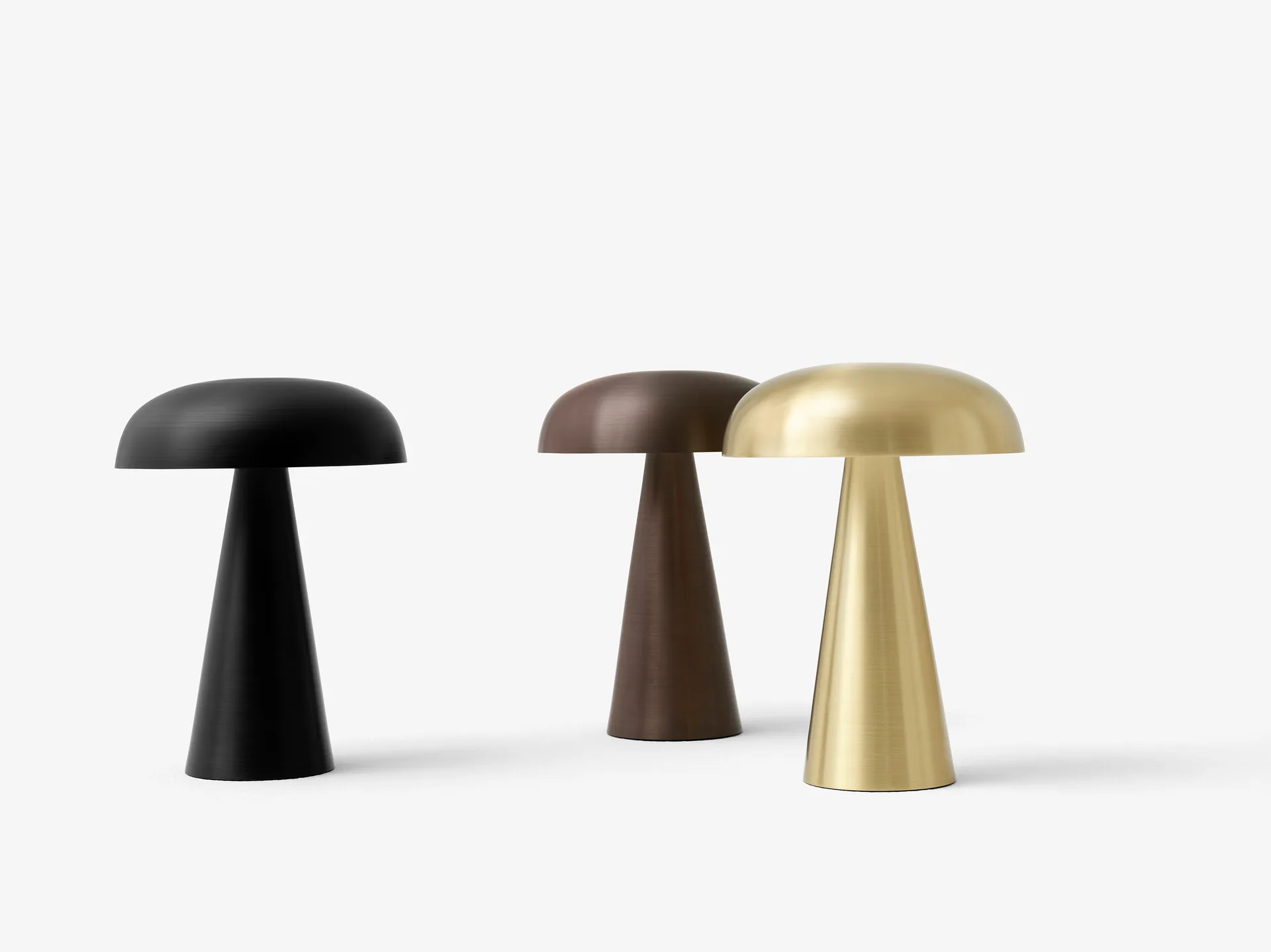 코모 무선 테이블 조명 SC53, Brass &Tradition | 앤트레디션