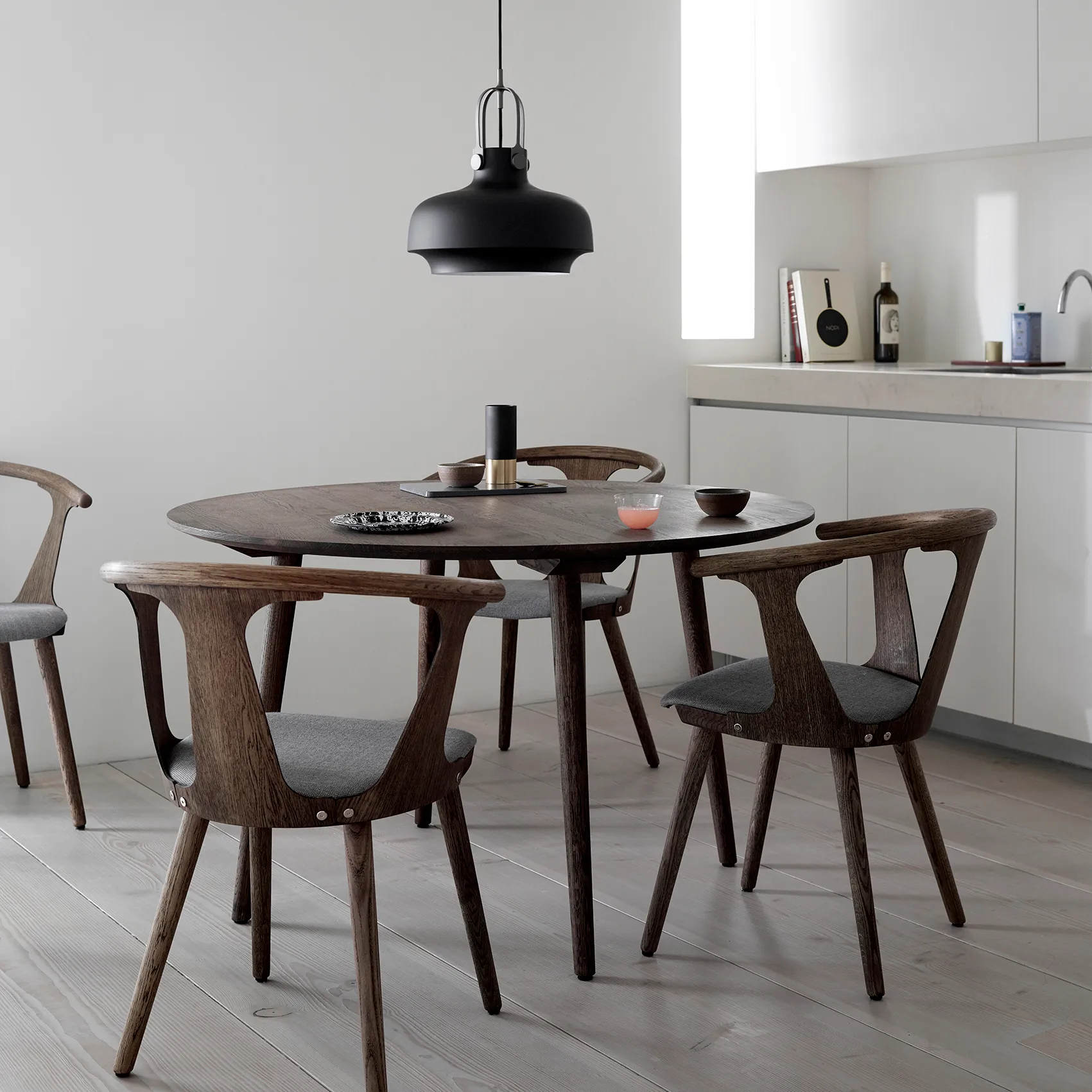 코펜하겐 펜던트 조명 SC7, matte black (black) &Tradition | 앤트레디션