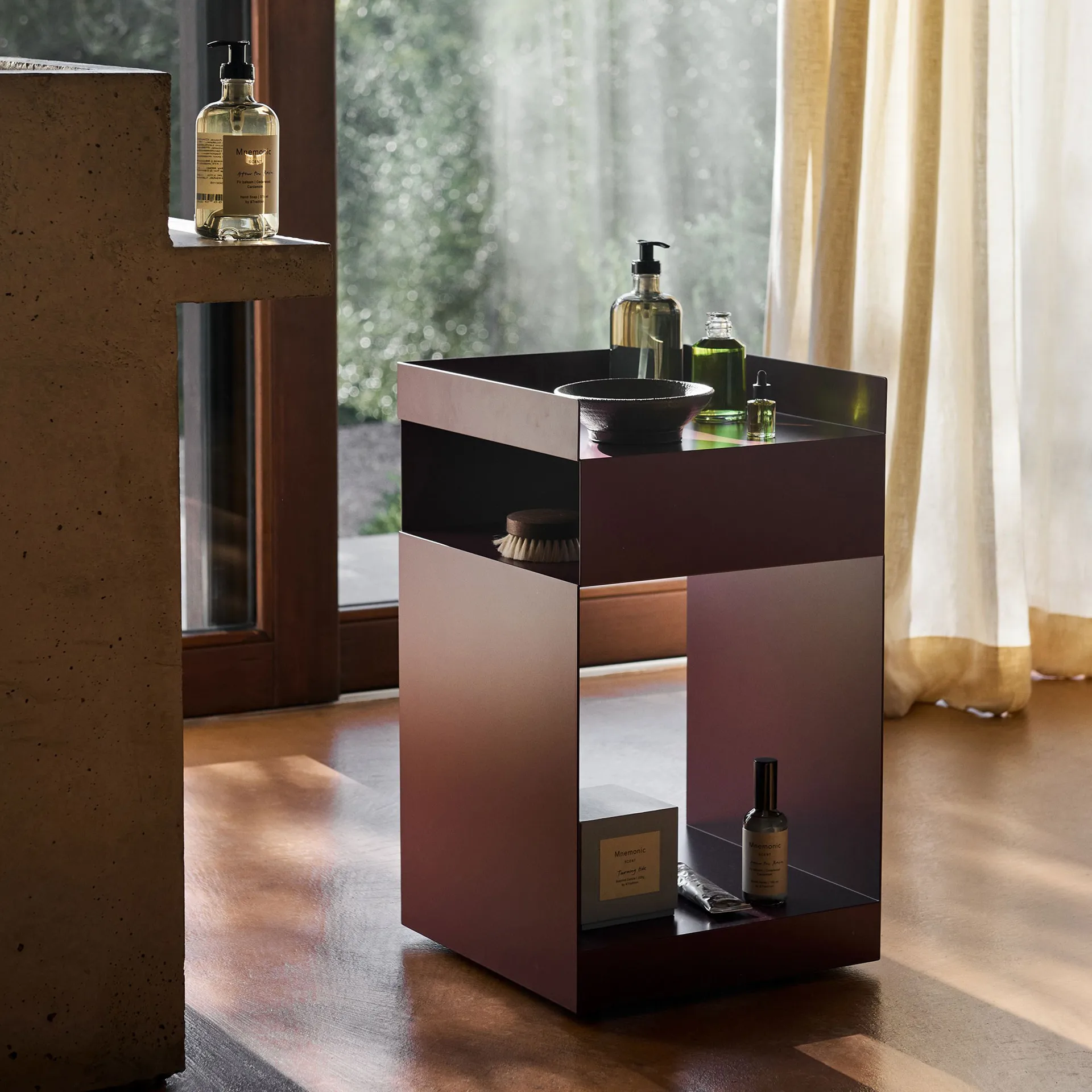 로테이트 SC73 서빙 트롤리, Dark plum &Tradition | 앤트레디션