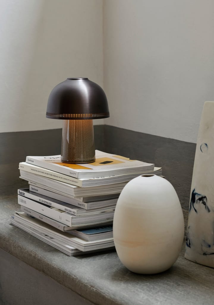 라쿠 SH8 무선 테이블 조명, Beige, grey & bronze &Tradition | 앤트레디션