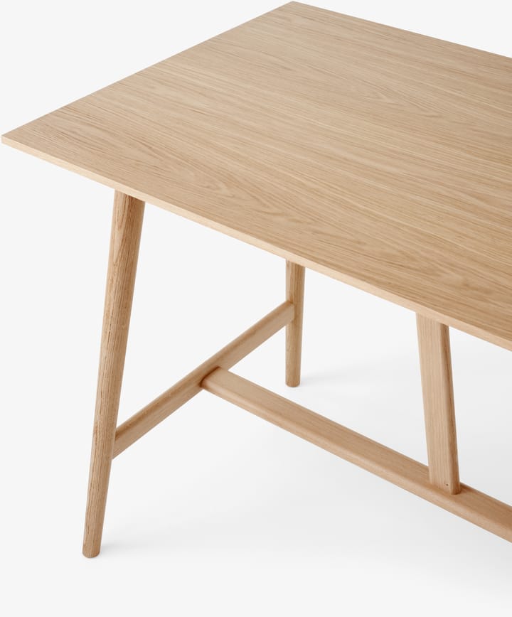 인 비트윈 SK26 카운터 테이블 190x80x95 cm, Lacquered oak &Tradition | 앤트레디션