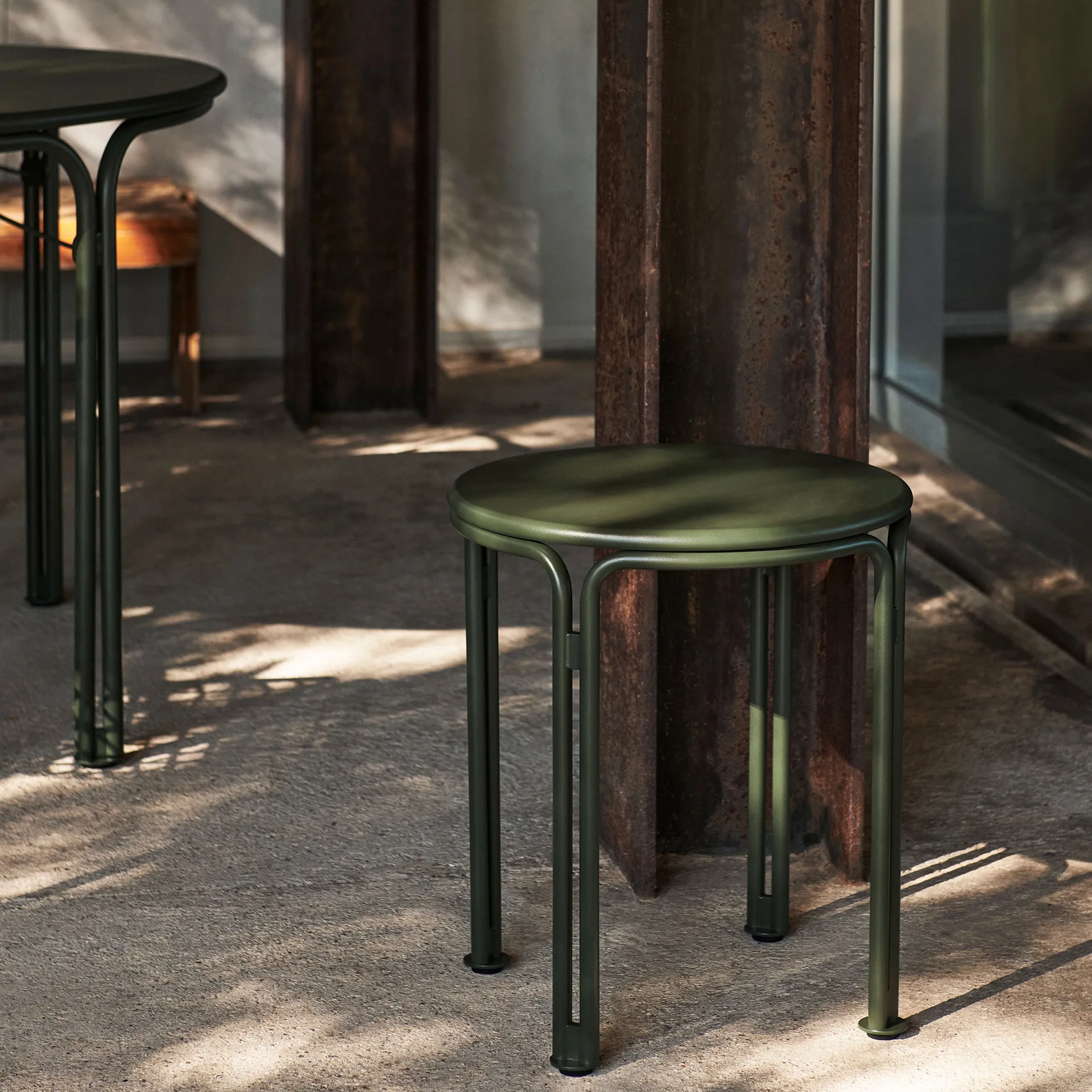 Thorvald SC102 사이드 테이블, Bronze green &Tradition | 앤트레디션