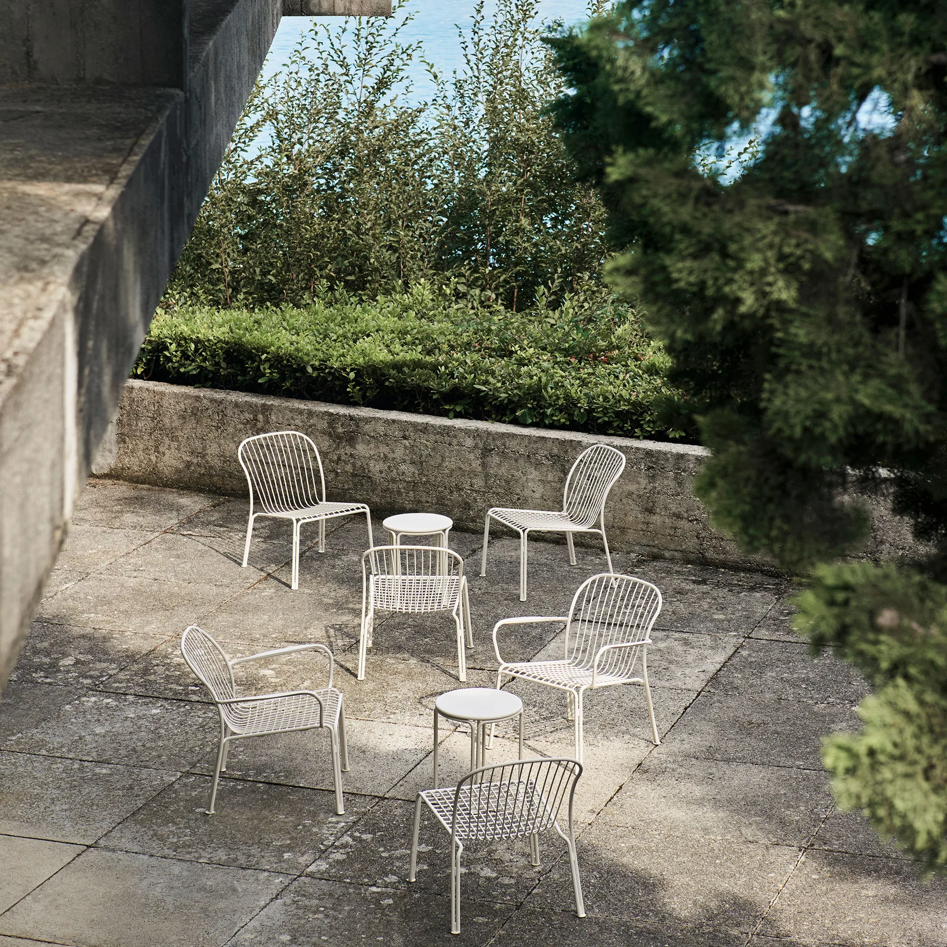 Thorvald SC102 사이드 테이블, Ivory &Tradition | 앤트레디션