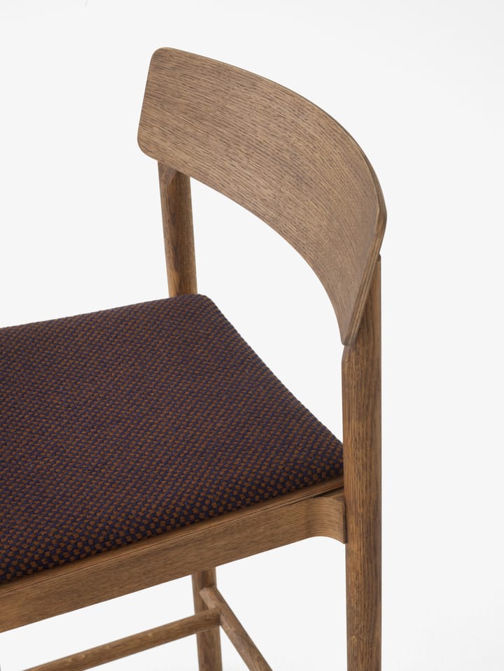 베티 TK14 카운터 체어 65 cm, Sisu 0785-smoked oiled oak &Tradition | 앤트레디션