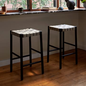 베티 TK7 바 스툴 - Black, nature braided linen band seat - &Tradition | 앤트레디션