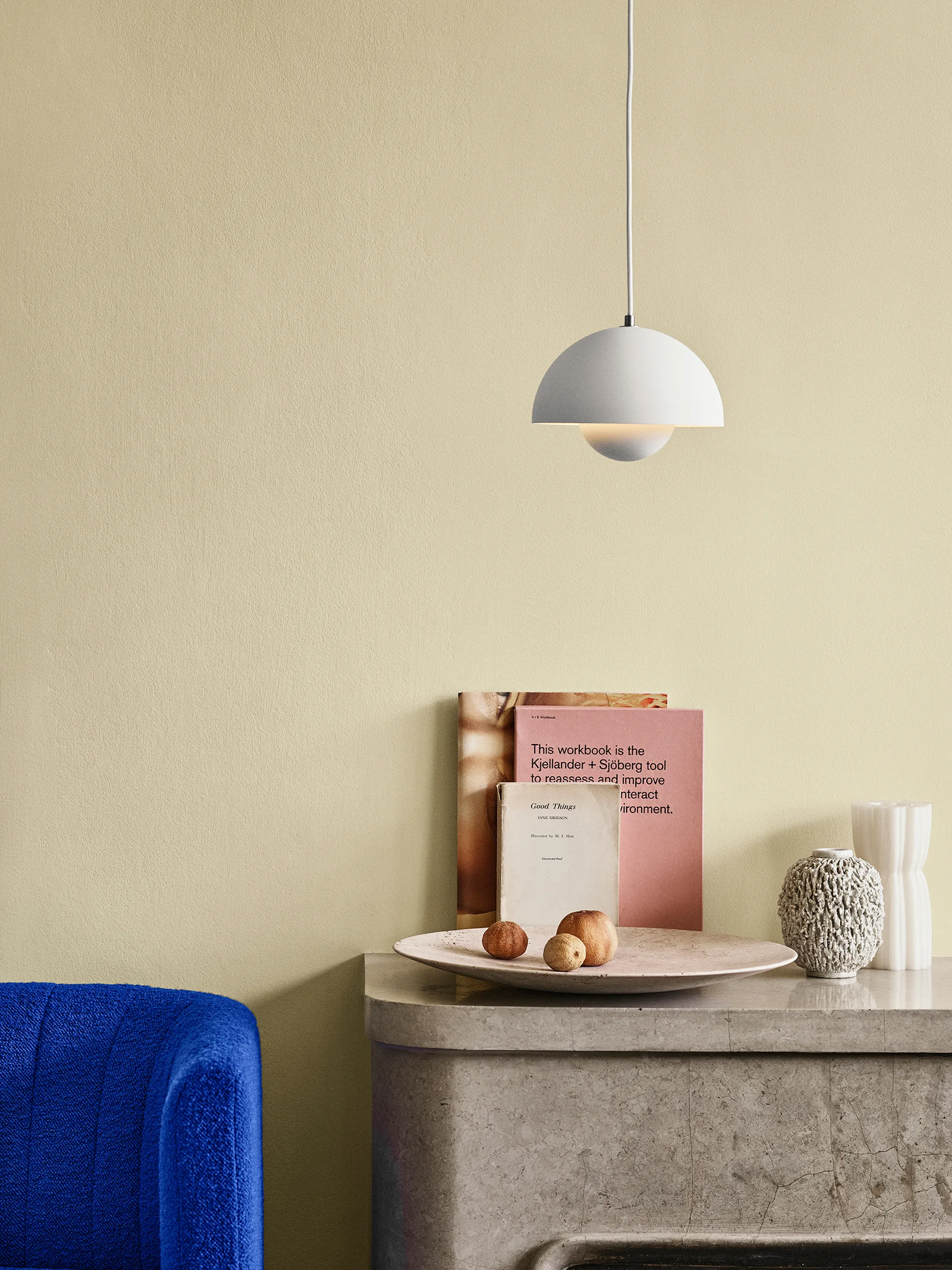 플라워팟 VP1 펜던트 조명, matte white &Tradition | 앤트레디션