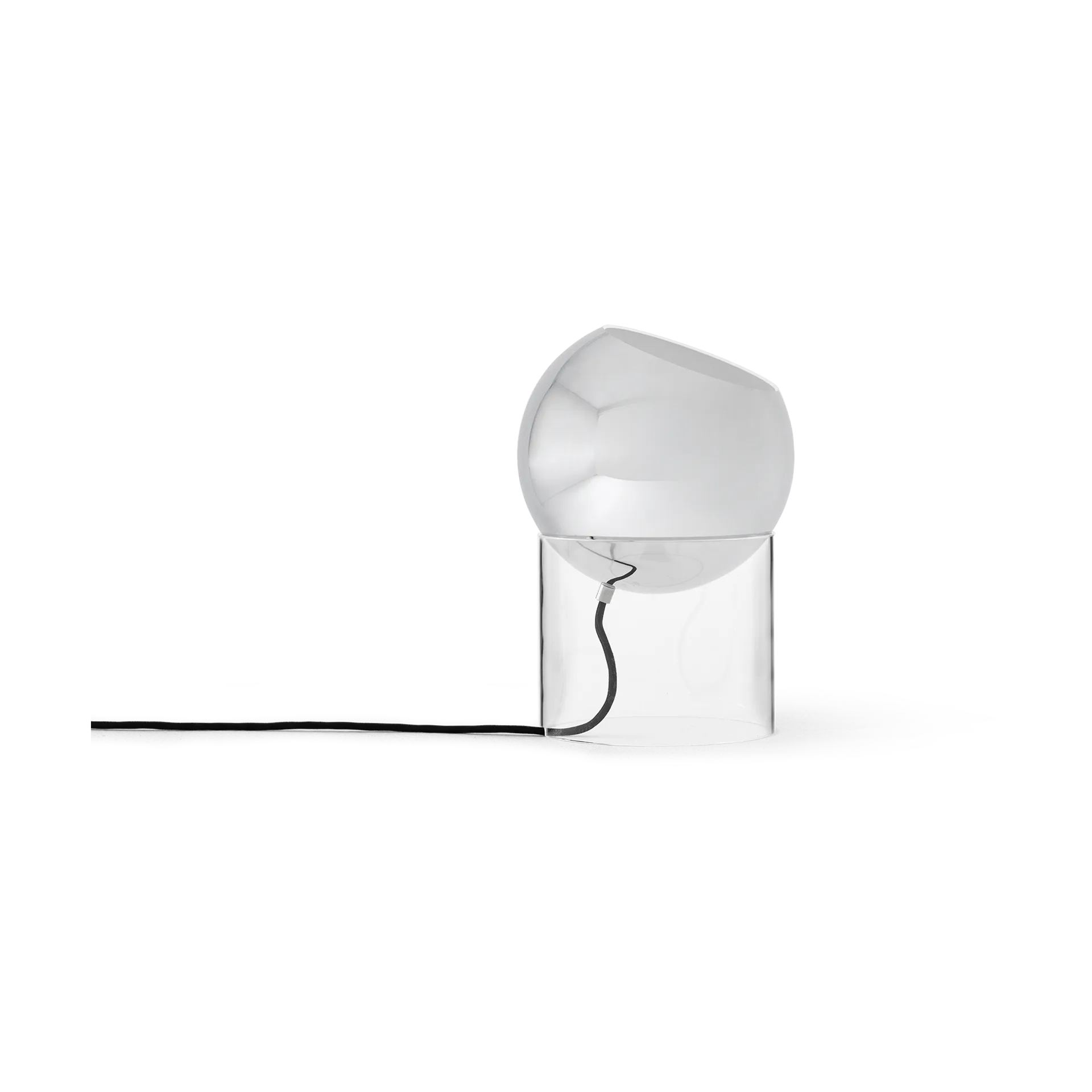 토판 VP13 테이블 조명 31.5 cm, Clear-chrome plated &Tradition | 앤트레디션