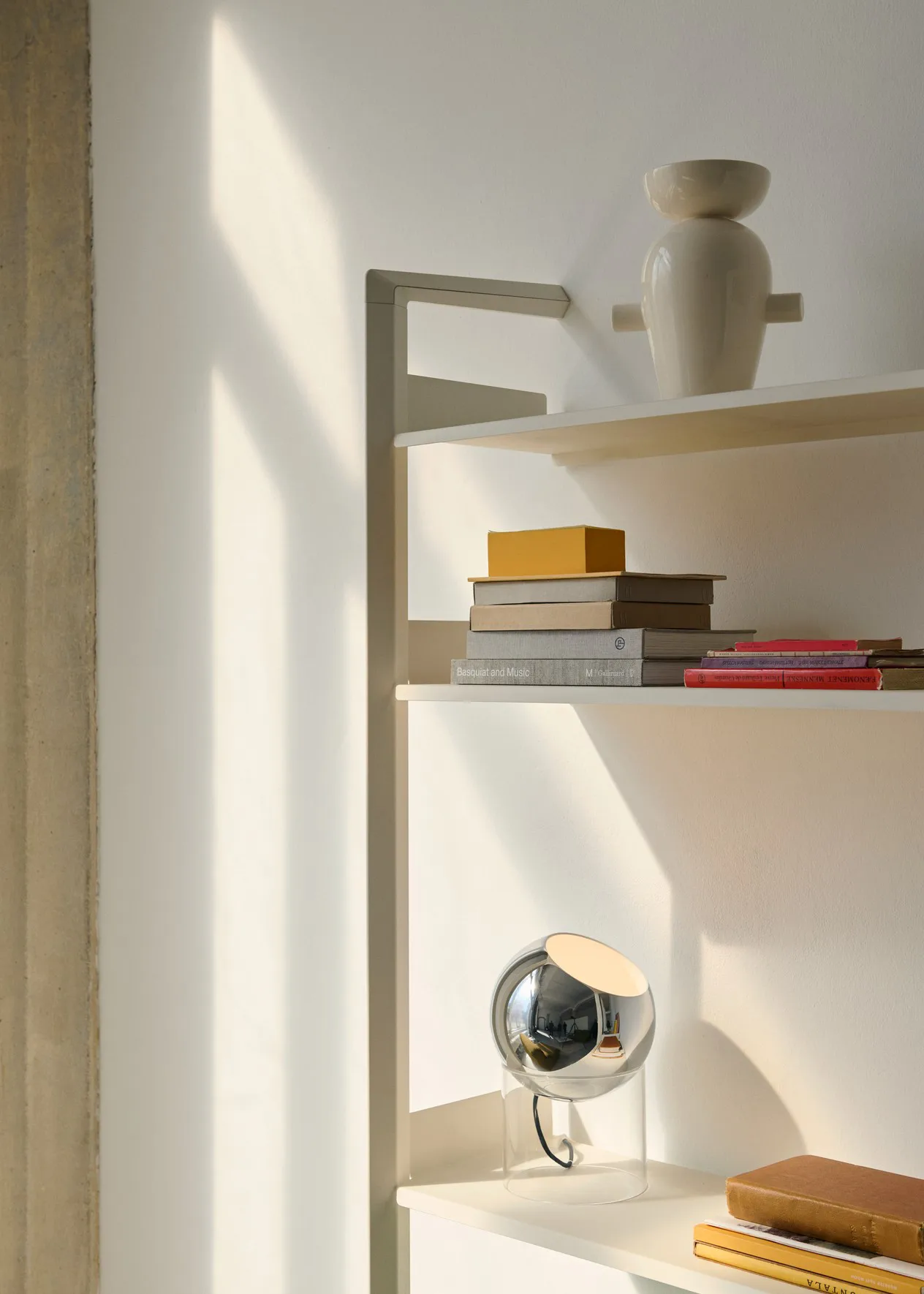 토판 VP13 테이블 조명 31.5 cm, Clear-chrome plated &Tradition | 앤트레디션