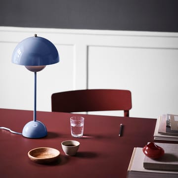 플라워팟 VP3 테이블 조명 - light blue - &Tradition | 앤트레디션