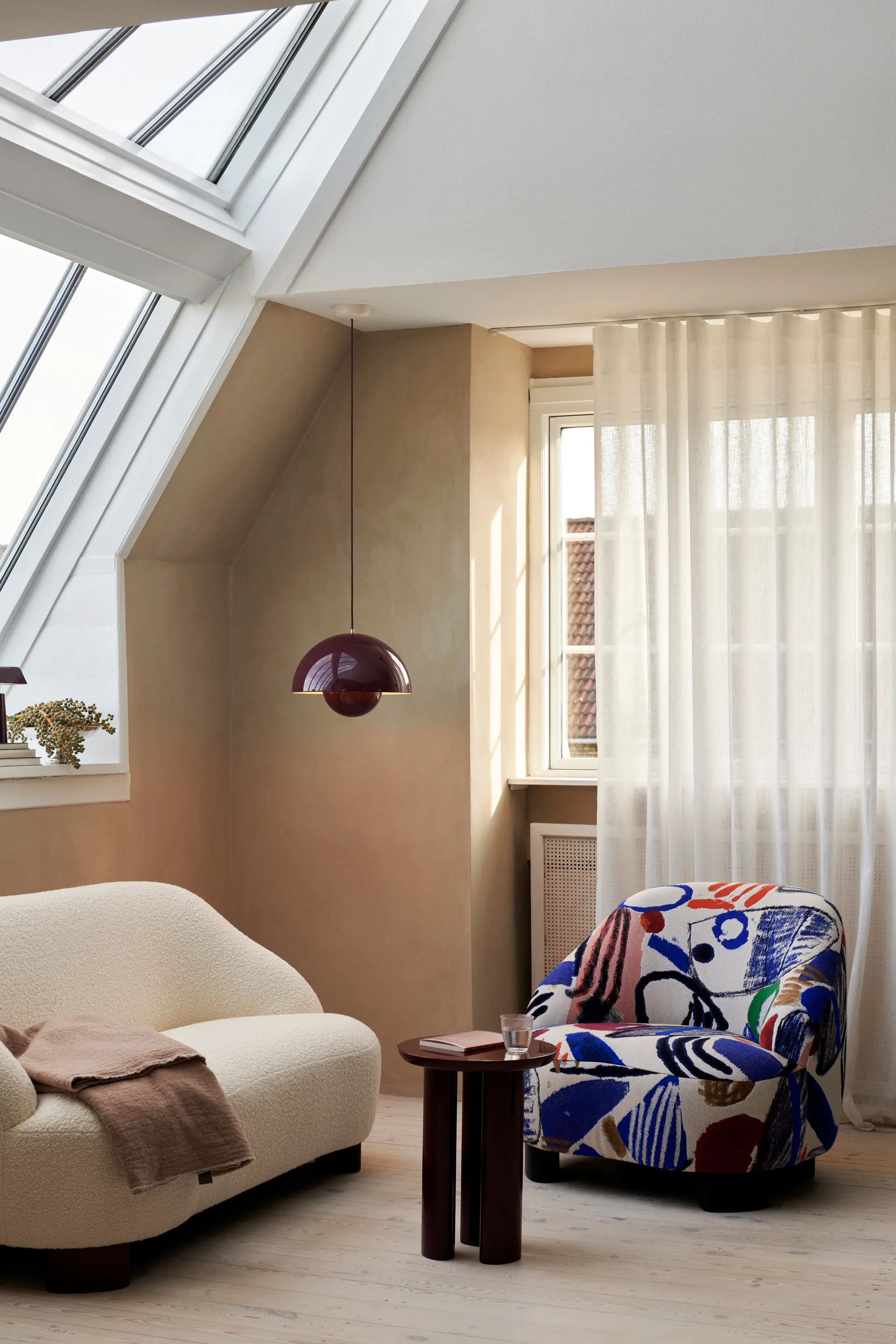 플라워팟 VP7 펜던트 조명, Dark plum &Tradition | 앤트레디션