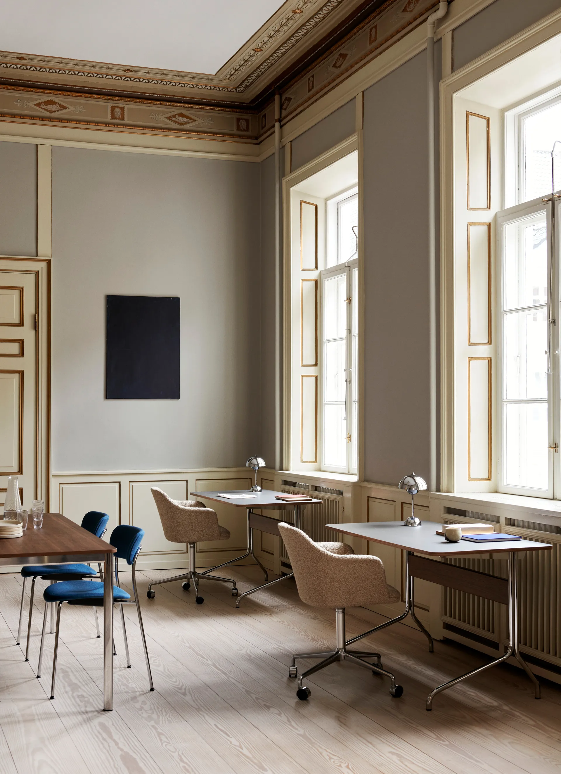 플라워팟 VP9 무선 테이블 조명, Chrome &Tradition | 앤트레디션