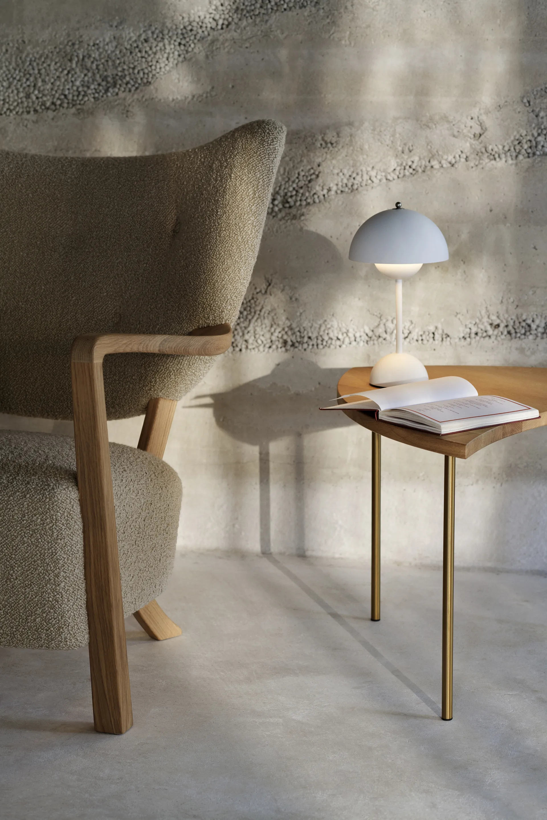 플라워팟 VP9 무선 테이블 조명, matte white &Tradition | 앤트레디션