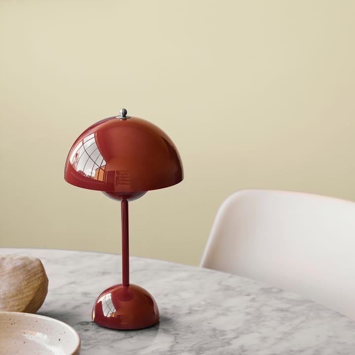 플라워팟 VP9 무선 테이블 조명 - red brown - &Tradition | 앤트레디션