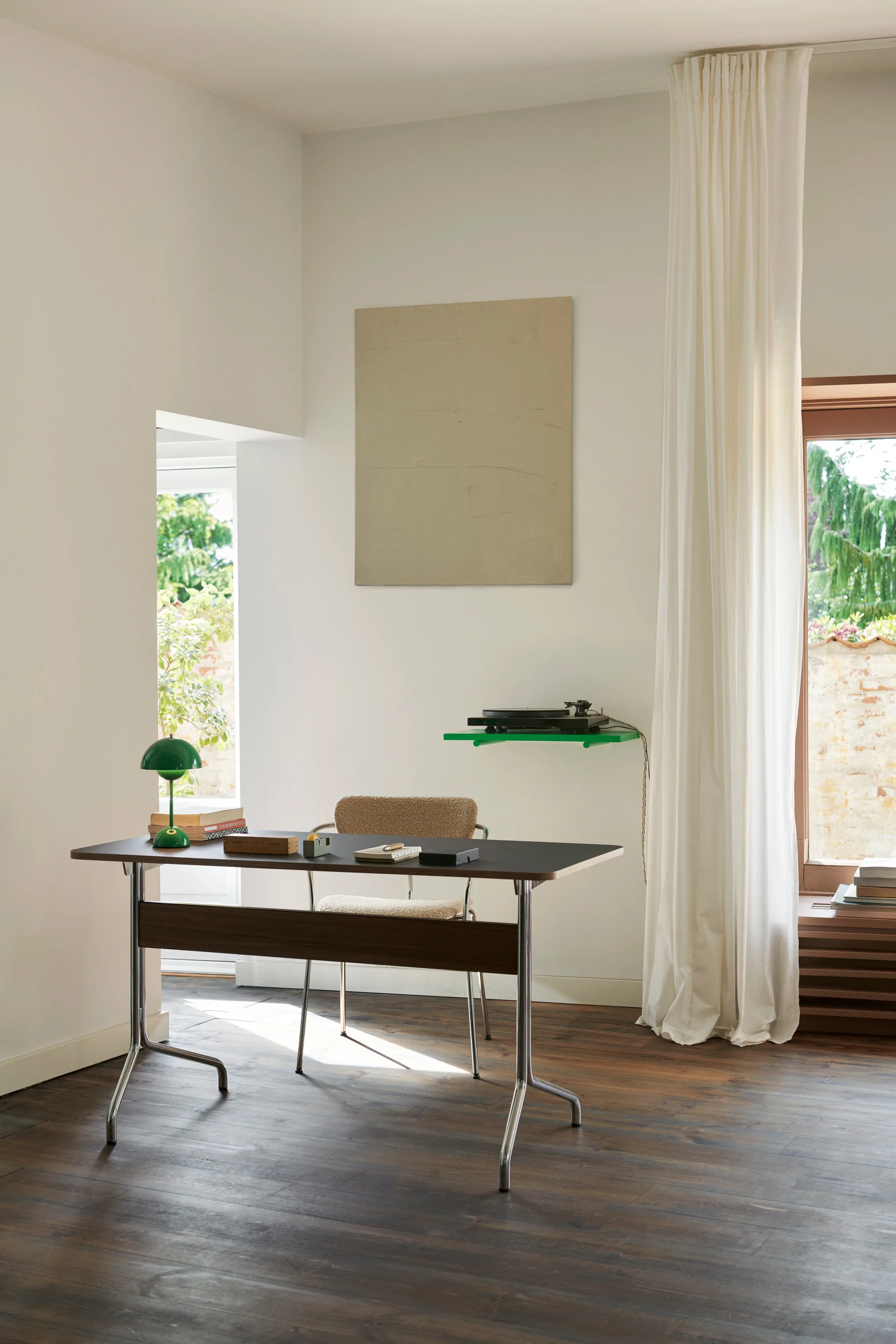 플라워팟 VP9 무선 테이블 조명, Signal green &Tradition | 앤트레디션