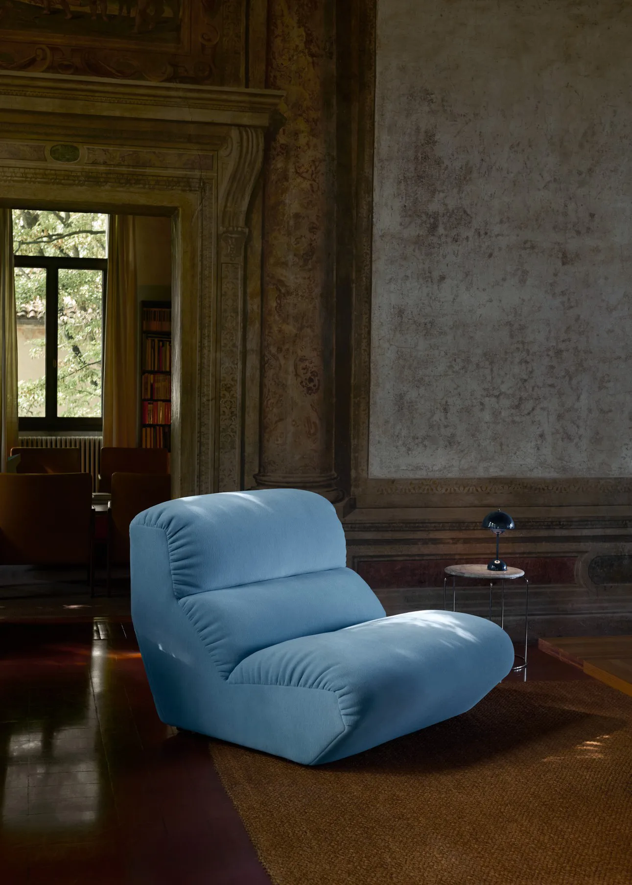 플라워팟 VP9 무선 테이블 조명, Steel blue &Tradition | 앤트레디션