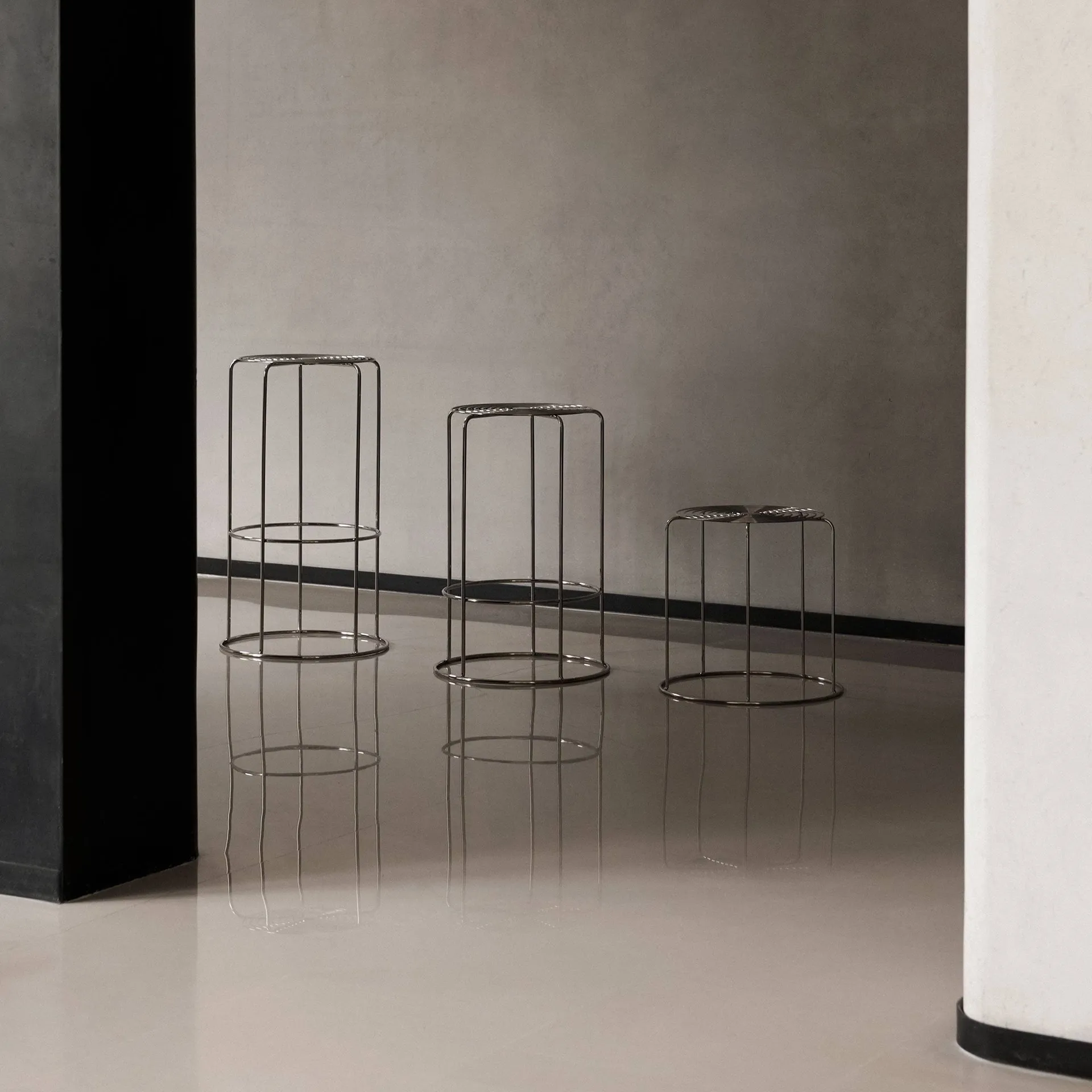 Wire VP16 바 스툴, 스테인레스 스틸, 75 cm &Tradition | 앤트레디션