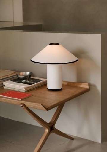 X HM13 커피 테이블 61x120 cm - Lacquered oak-walnut inserts - &Tradition | 앤트레디션