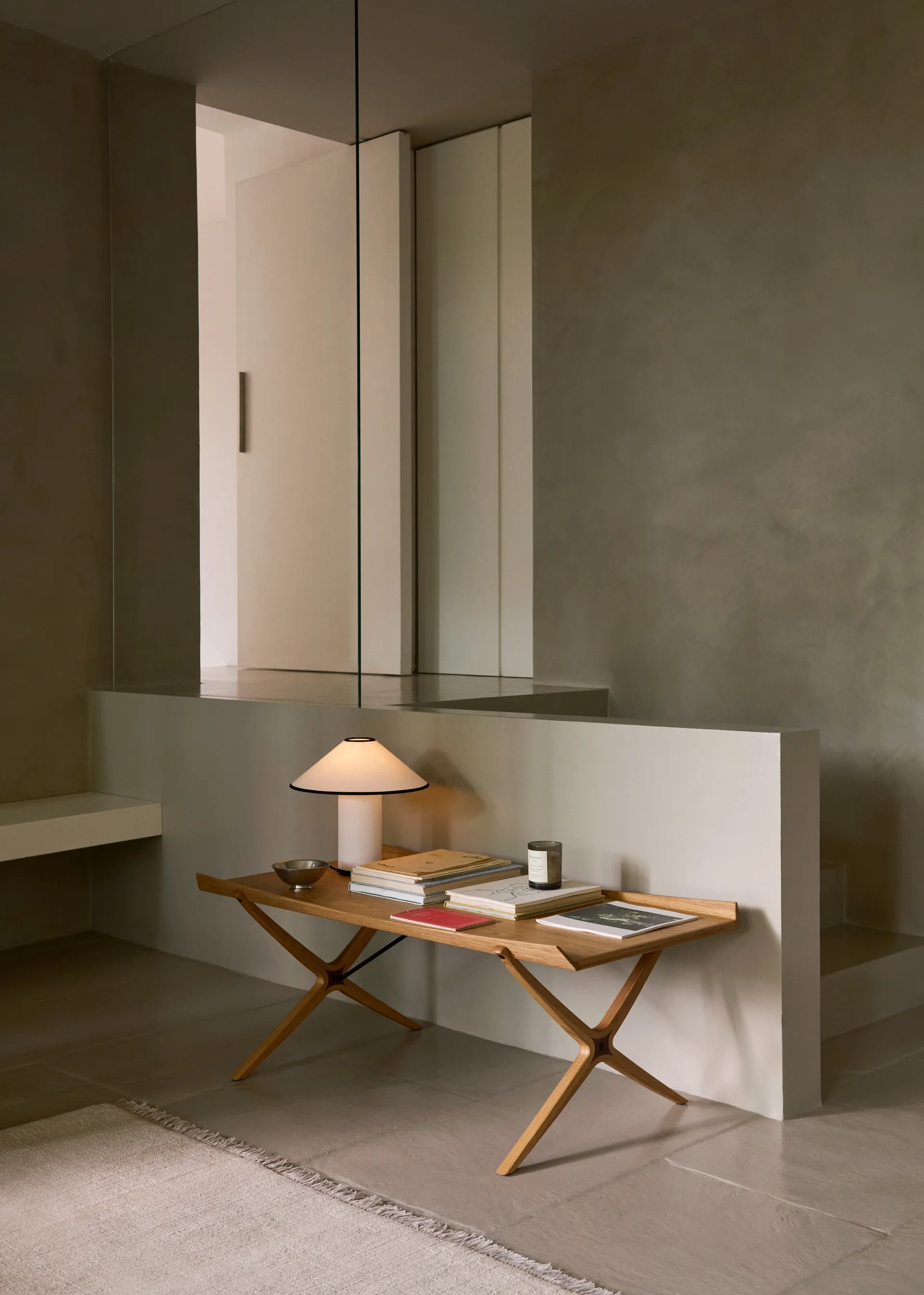 X HM13 커피 테이블 61x120 cm, Lacquered oak-walnut inserts &Tradition | 앤트레디션