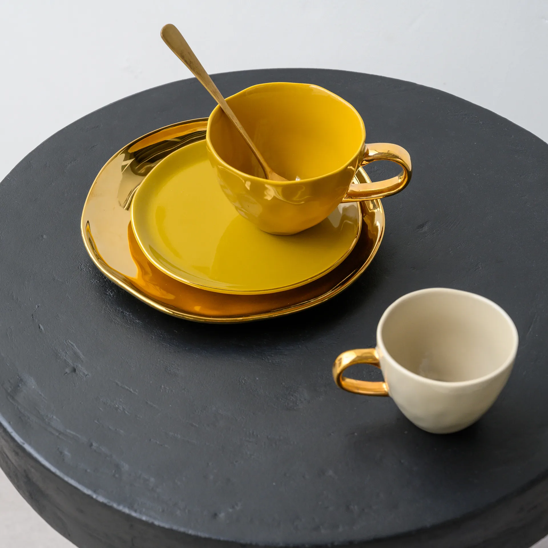 굿모닝 접시 17 cm, amber green URBAN NATURE CULTURE | 어반네이처컬처