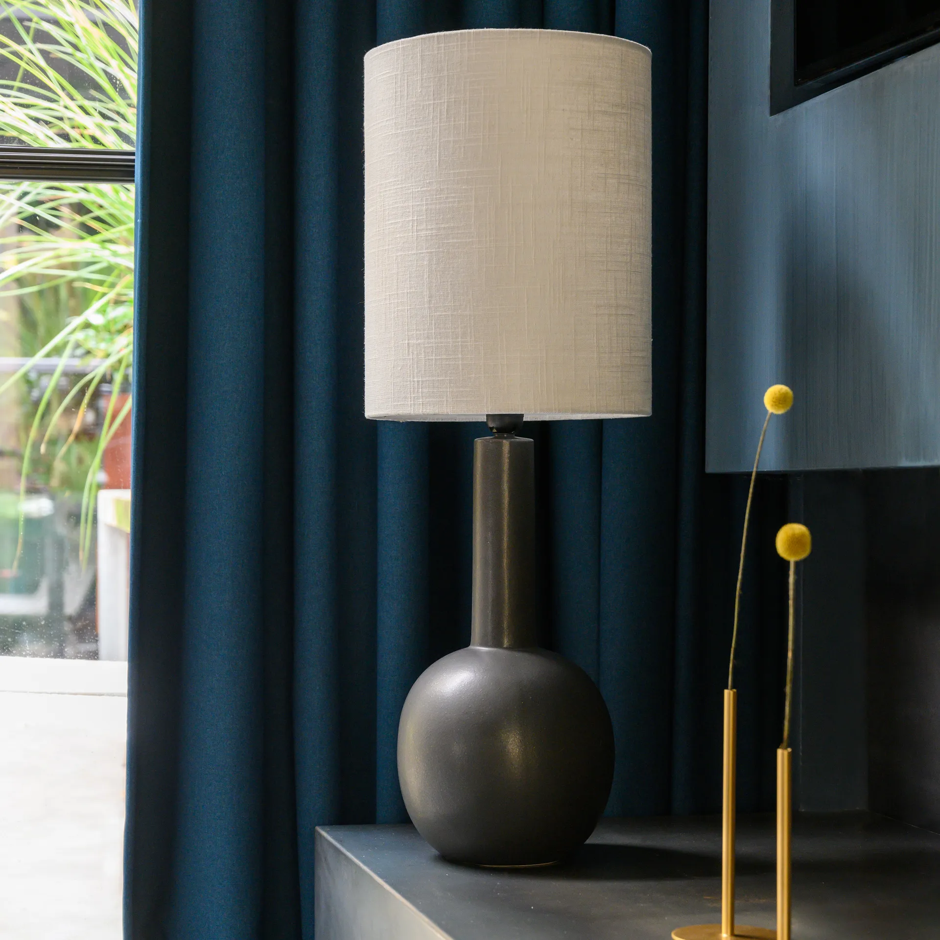 Escape 테이블 조명 76 cm, ebony-white URBAN NATURE CULTURE | 어반네이처컬처