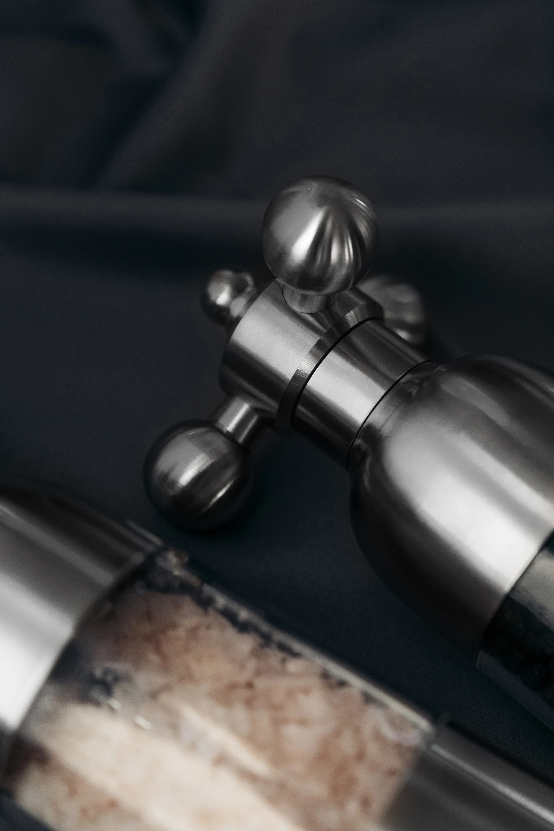 Axia 솔트 앤 페퍼 밀 세트, Brushed steel Vargen & Thor