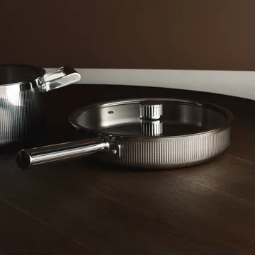Glima 트랙터 팬 - 스테인리스 스틸, Ø28 cm - Vargen & Thor
