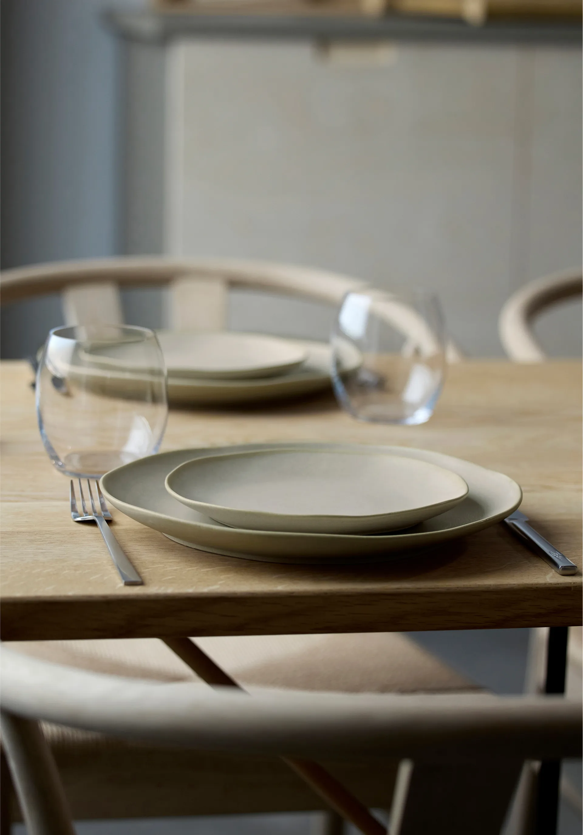 쇼쿠 플레이트 Ø27 cm, Warm Brown Villa Collection | 빌라 콜렉션