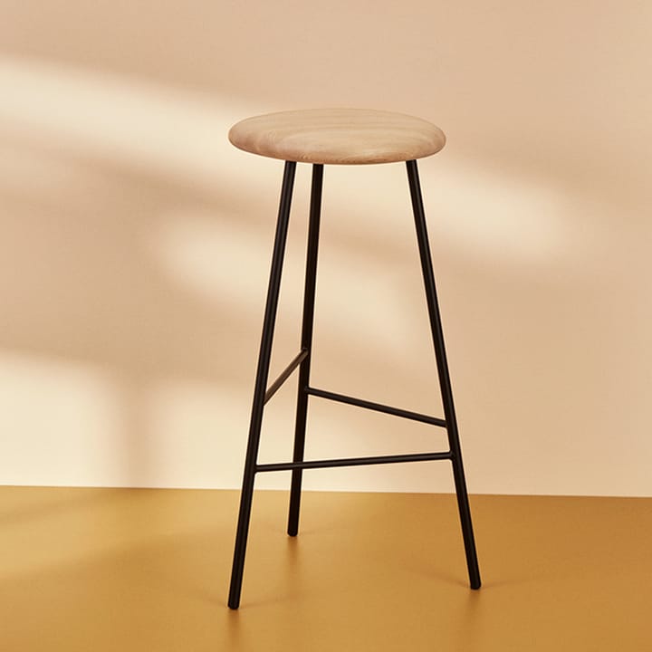 페블 바 스툴, Smoked oak, h.65, black legs Warm Nordic | 웜 노르딕