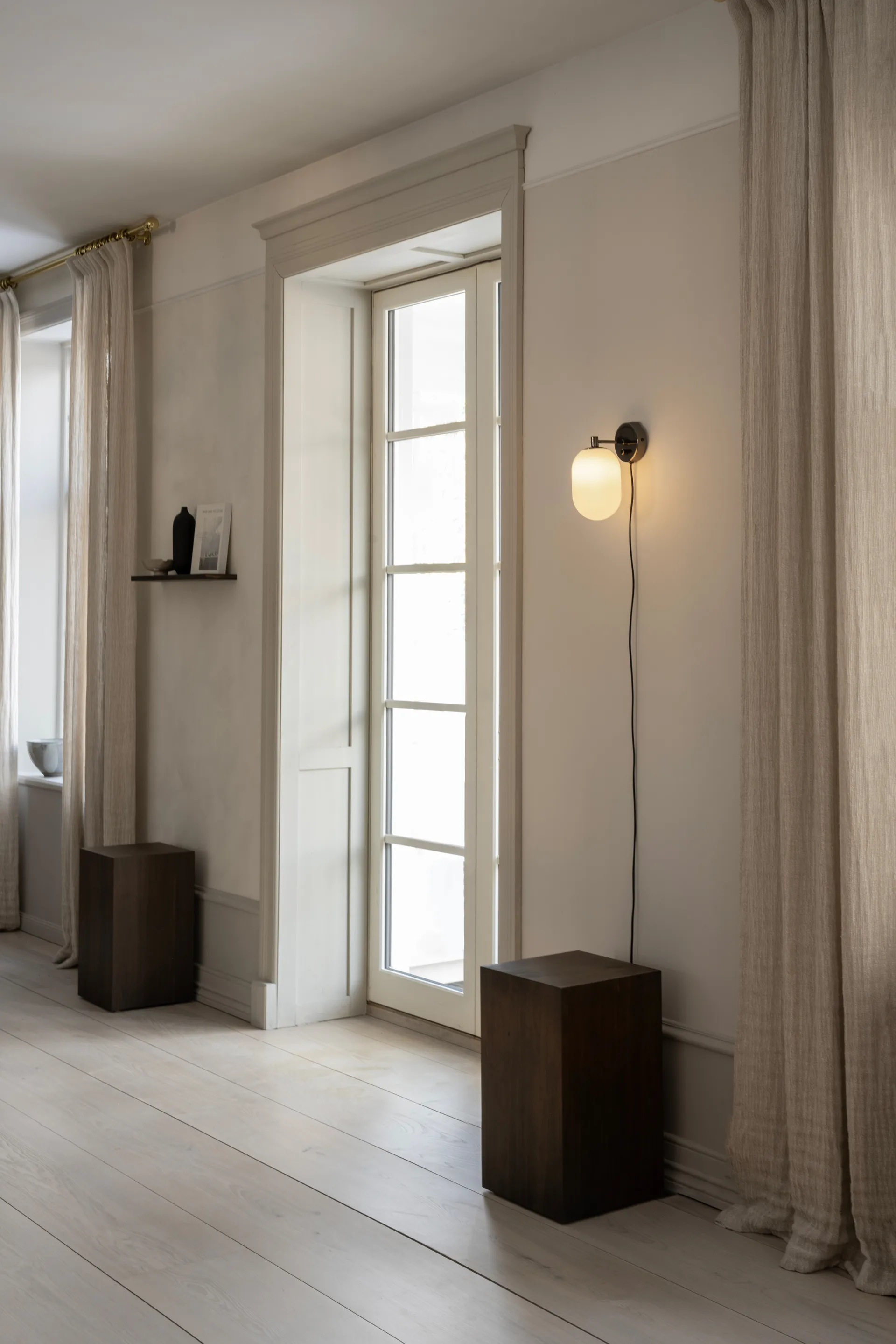 누르 벽 조명 18 cm, White Watt & Veke | 와트앤베케