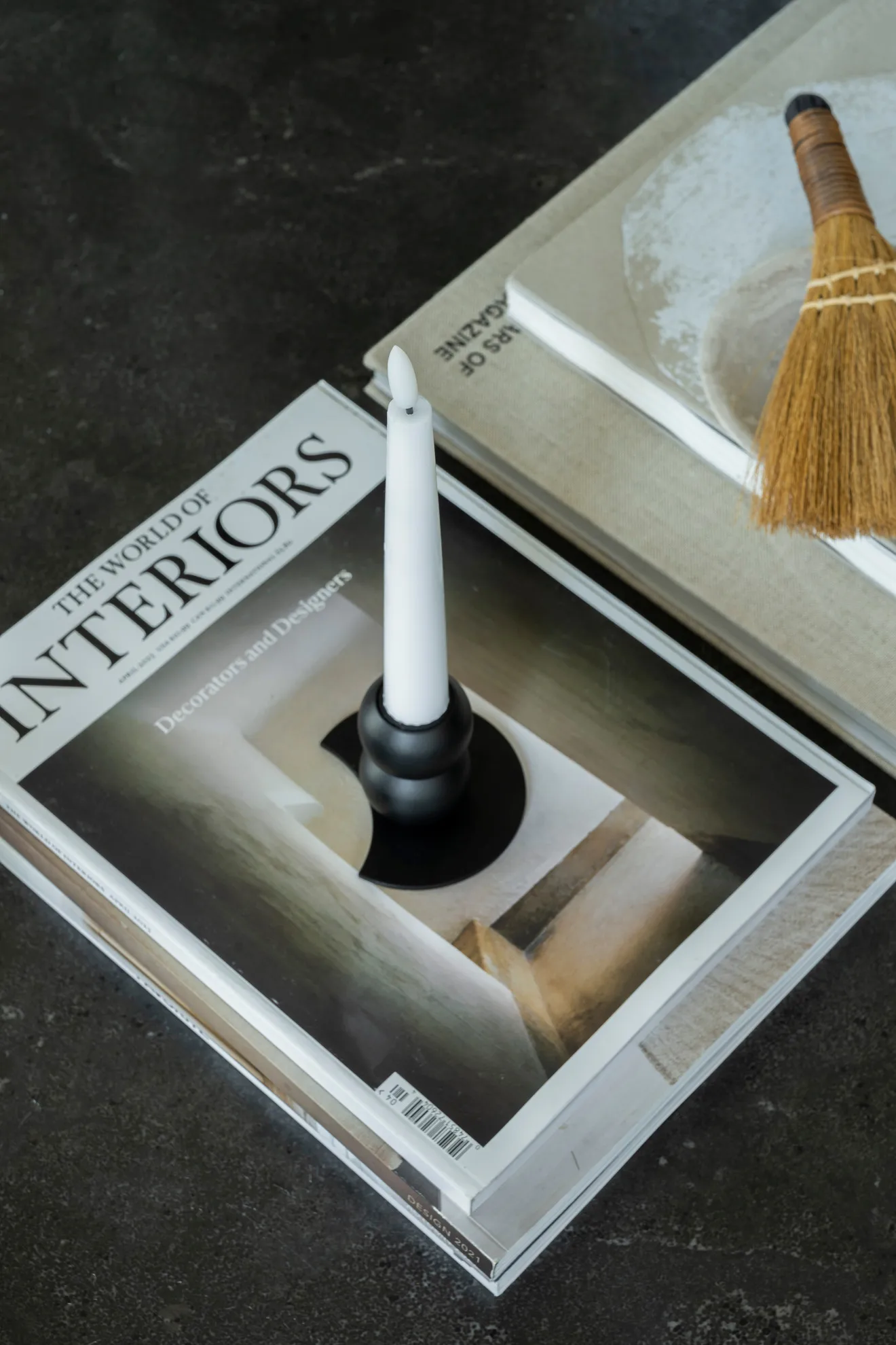 리케 컴바이너블 캔들 스틱 & 5 pcs LED-라이트, Black Watt & Veke | 와트앤베케