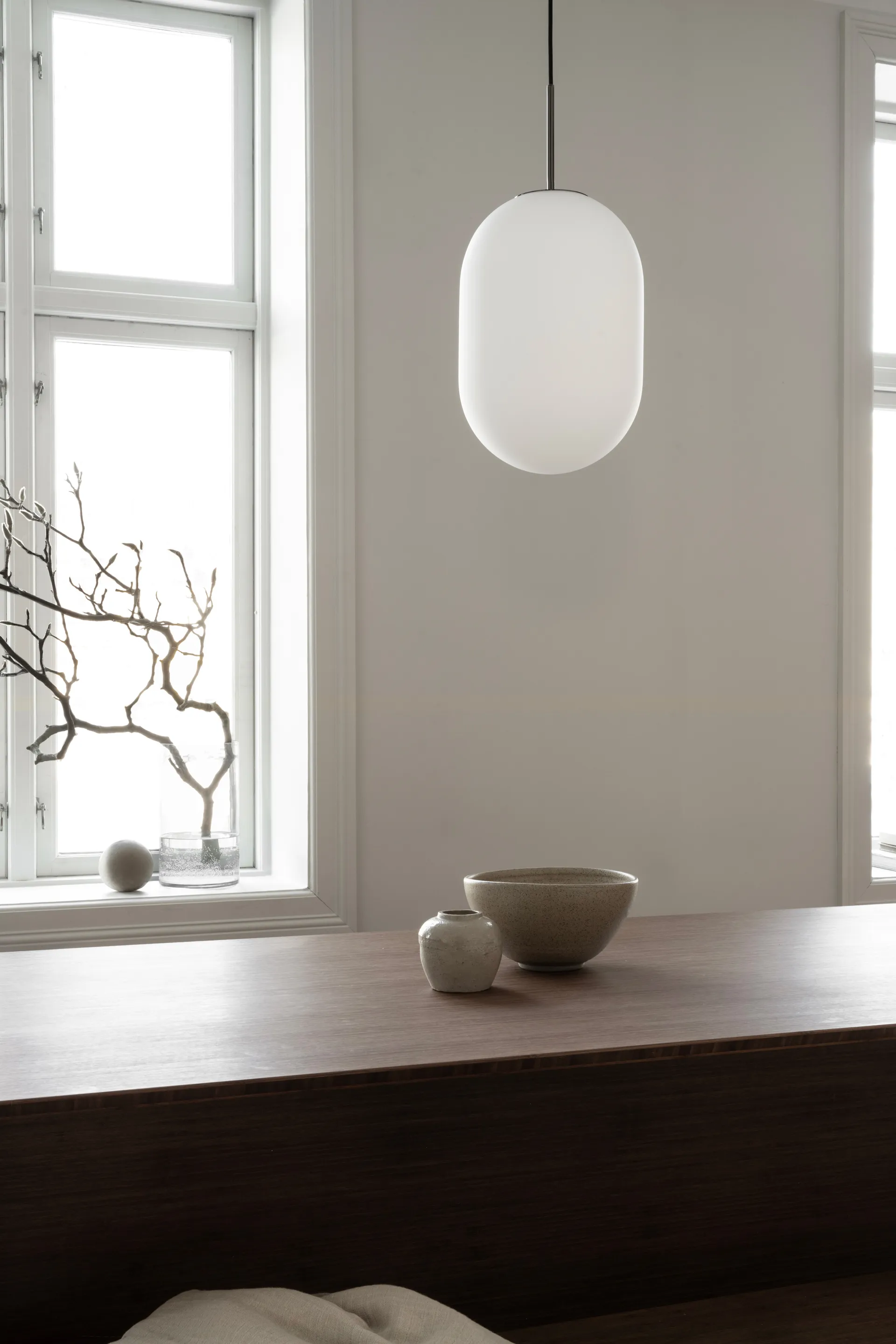 누르 펜던트 L Ø24 cm, White Watt & Veke | 와트앤베케