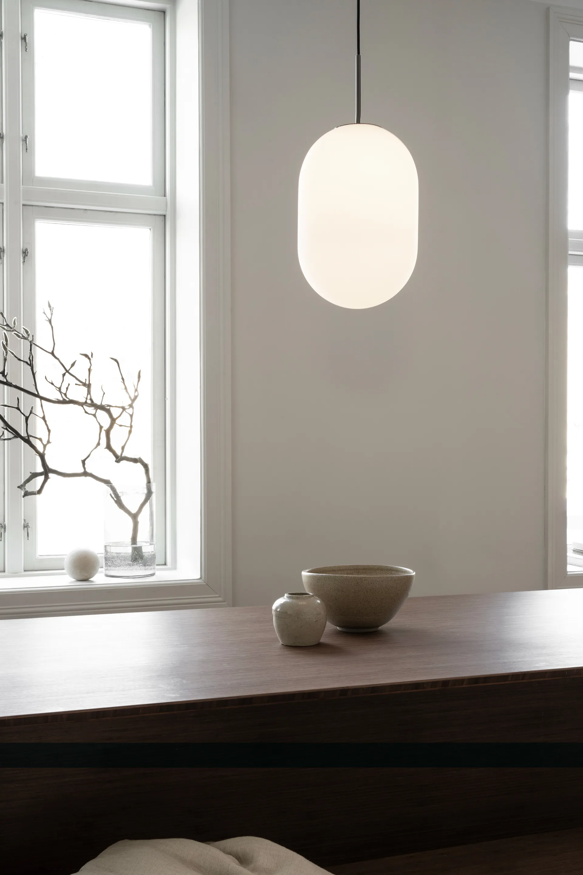 누르 펜던트 L Ø24 cm, White Watt & Veke | 와트앤베케