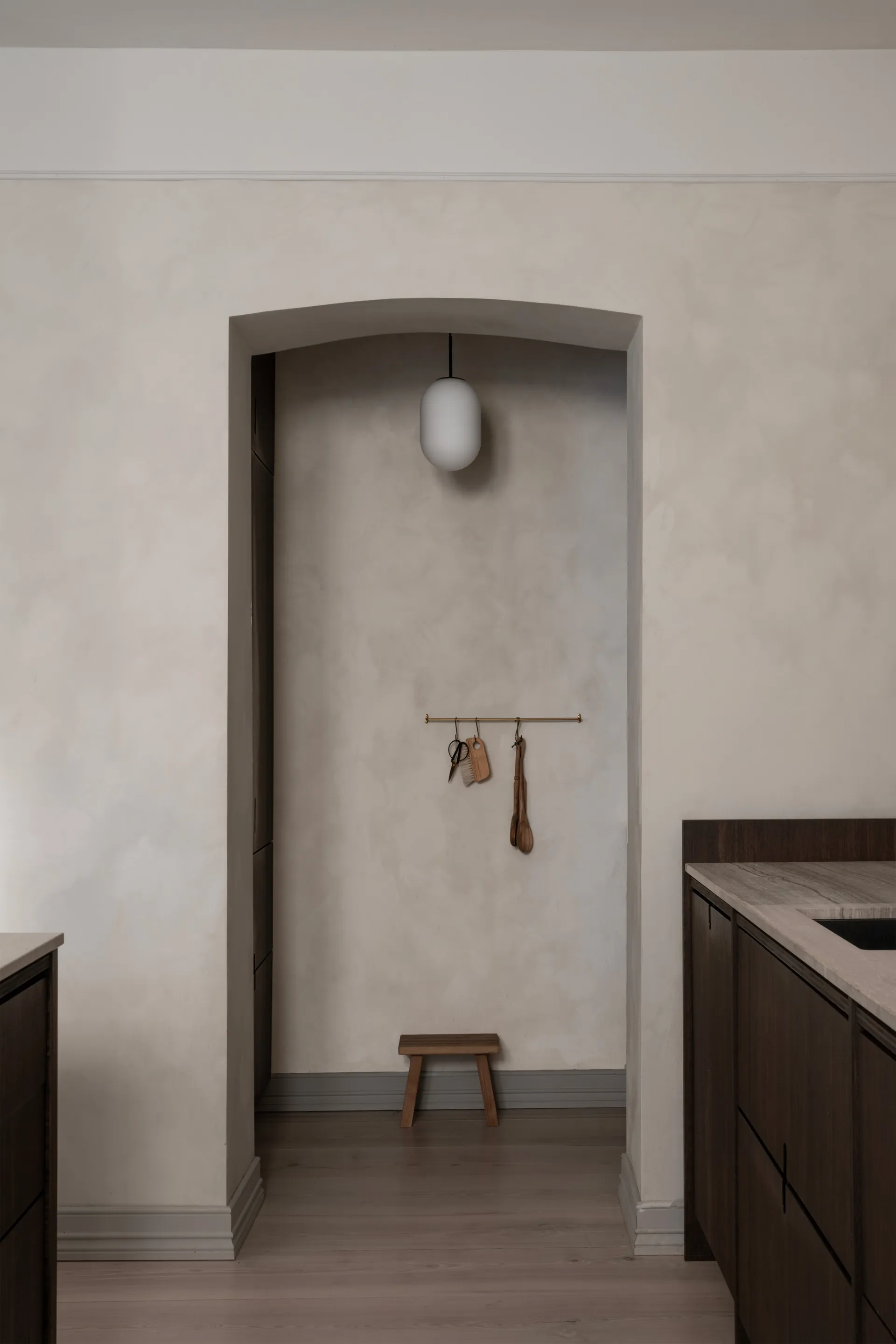 누르 펜던트 M Ø18 cm, White Watt & Veke | 와트앤베케