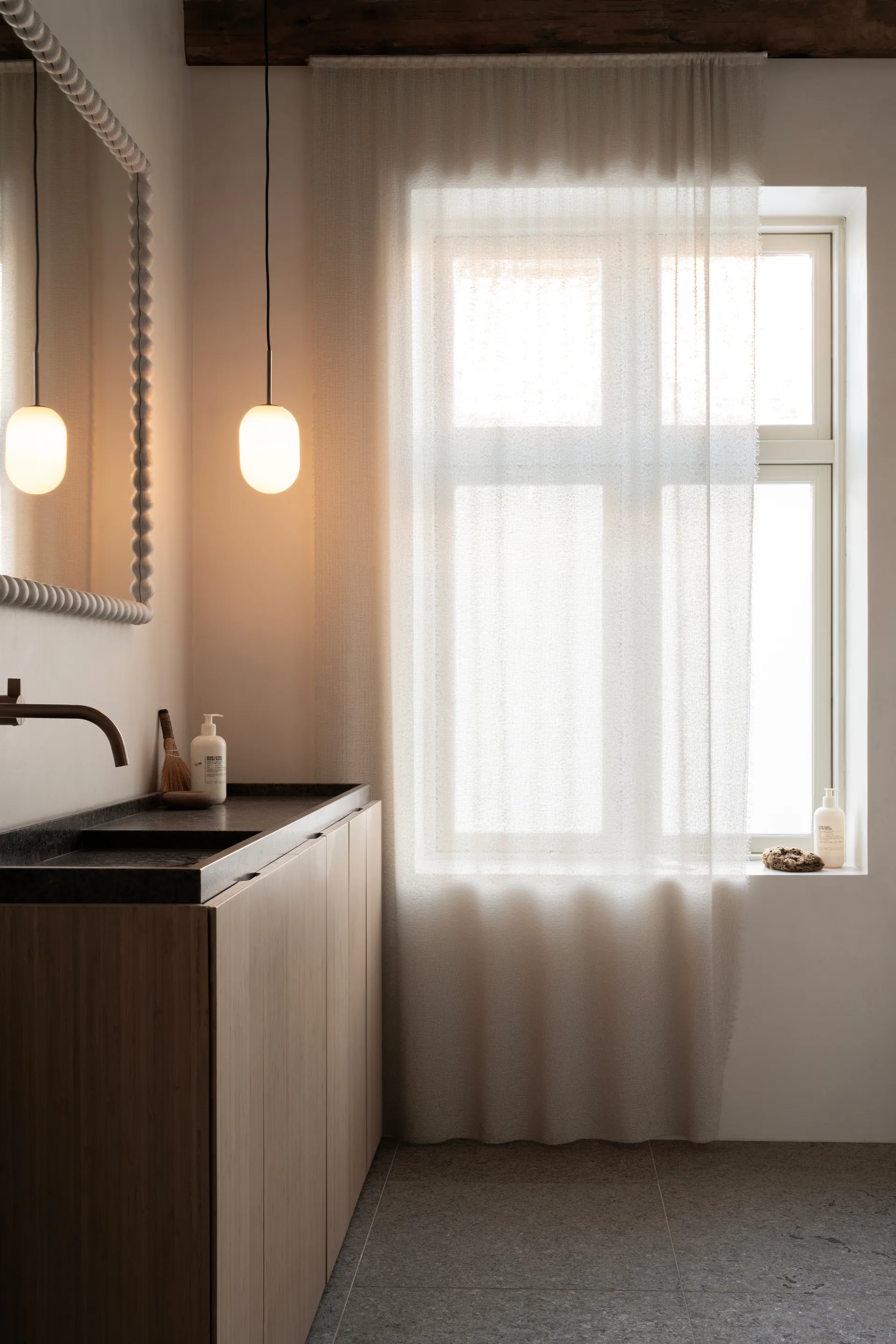 누르 펜던트 S Ø12 cm, White Watt & Veke | 와트앤베케