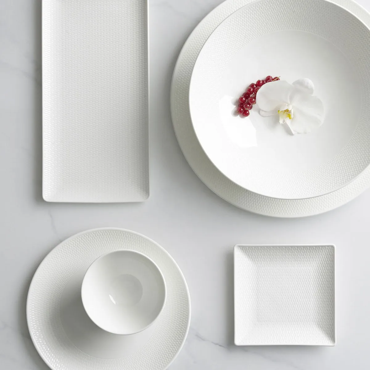 지오 서빙 보울 28 cm, White Wedgwood | 웨지우드