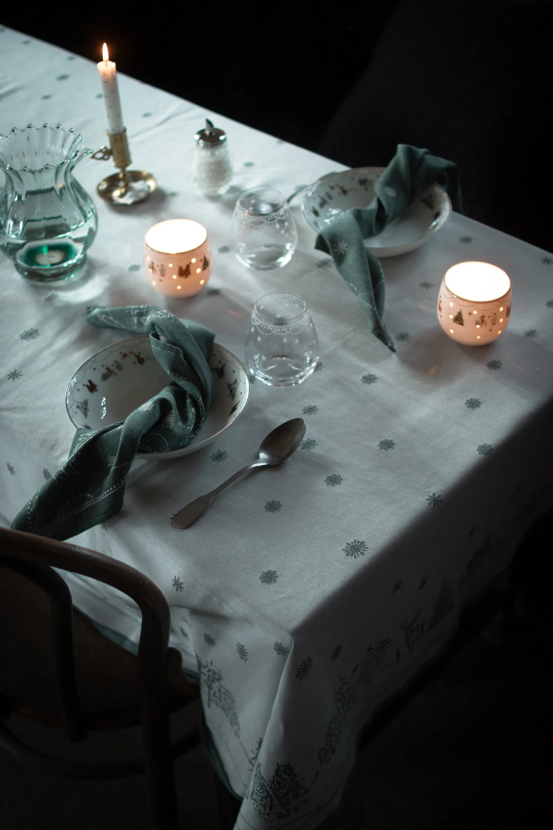 율레모른 테이블 클로스, White-green, 140x240 cm Wik & Walsøe | 윅 & 왈쉐