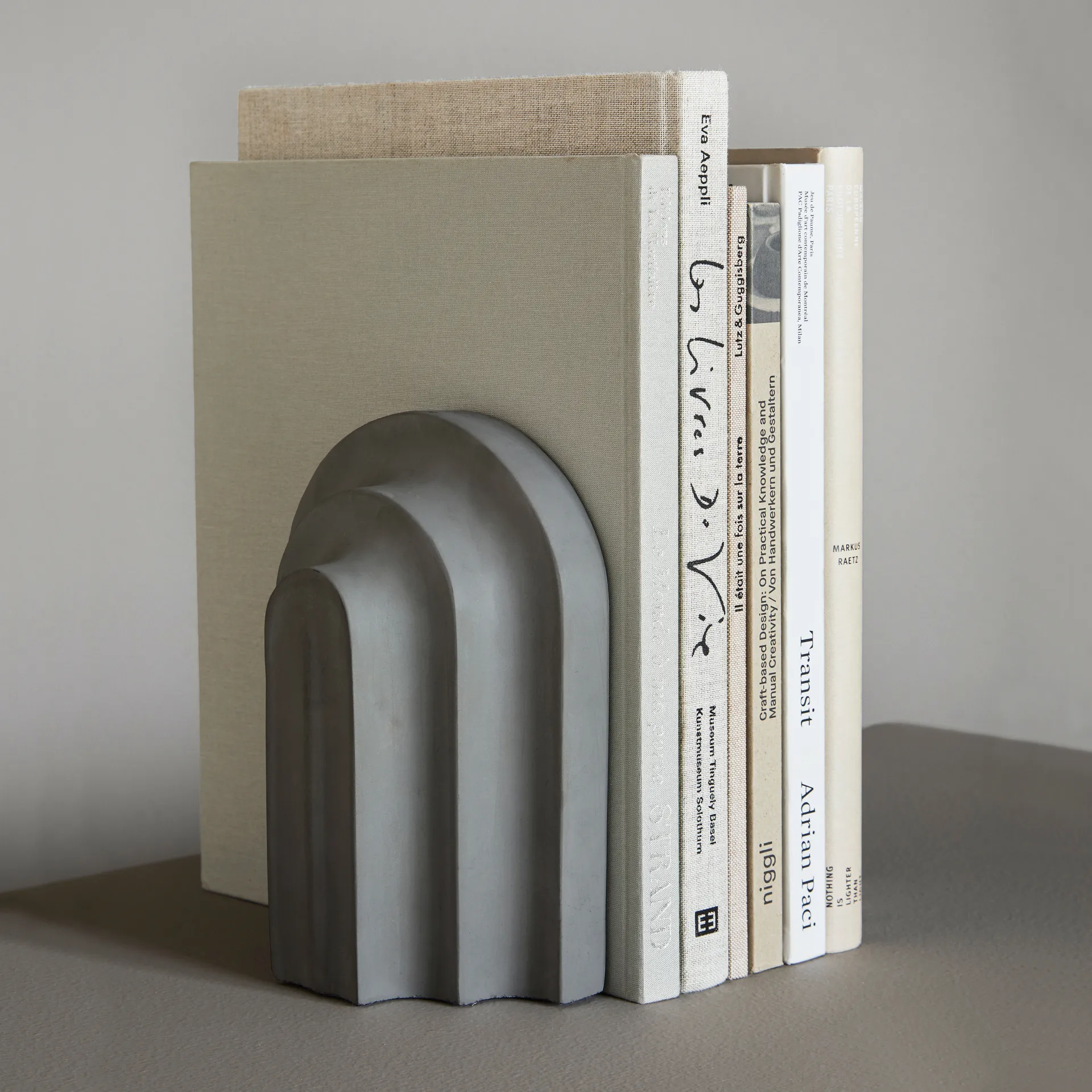 Arkiv 북엔드, grey concrete Woud | 우드