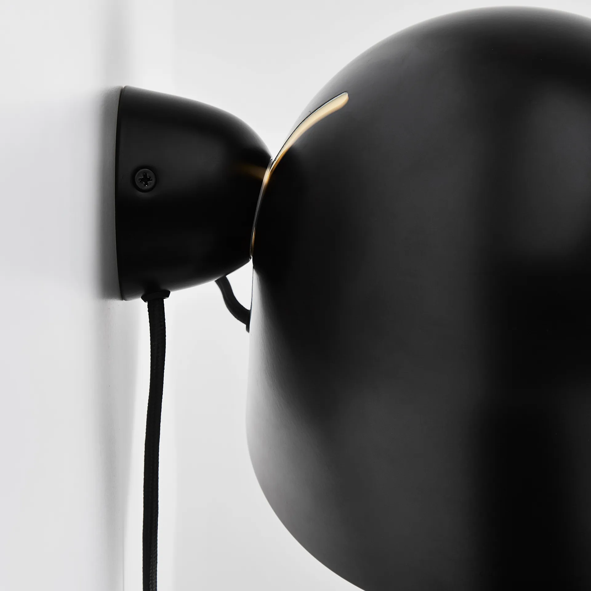 Kuppi 벽 조명 2.0, black Woud | 우드