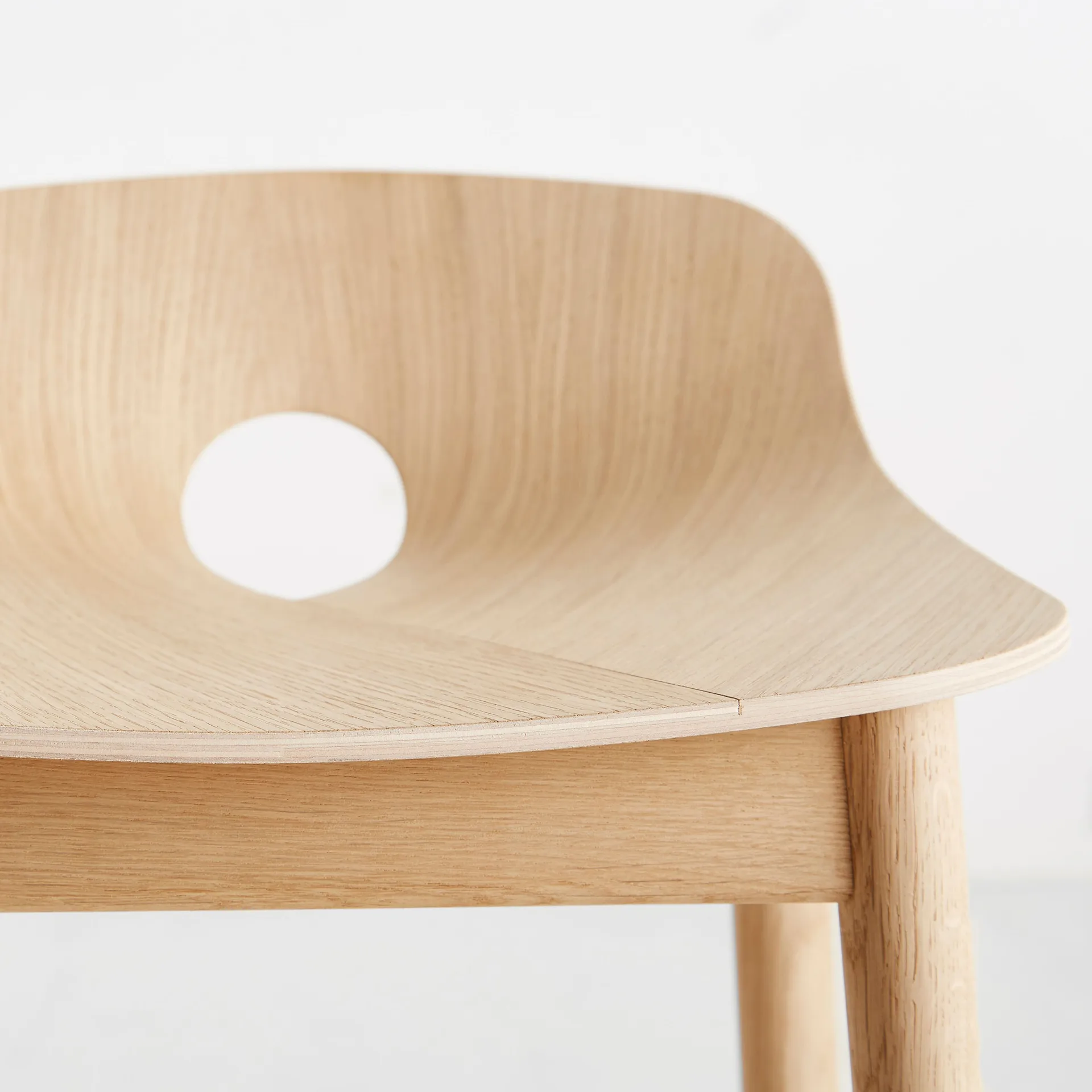 모노 바 스툴, White pigmented oak Woud | 우드