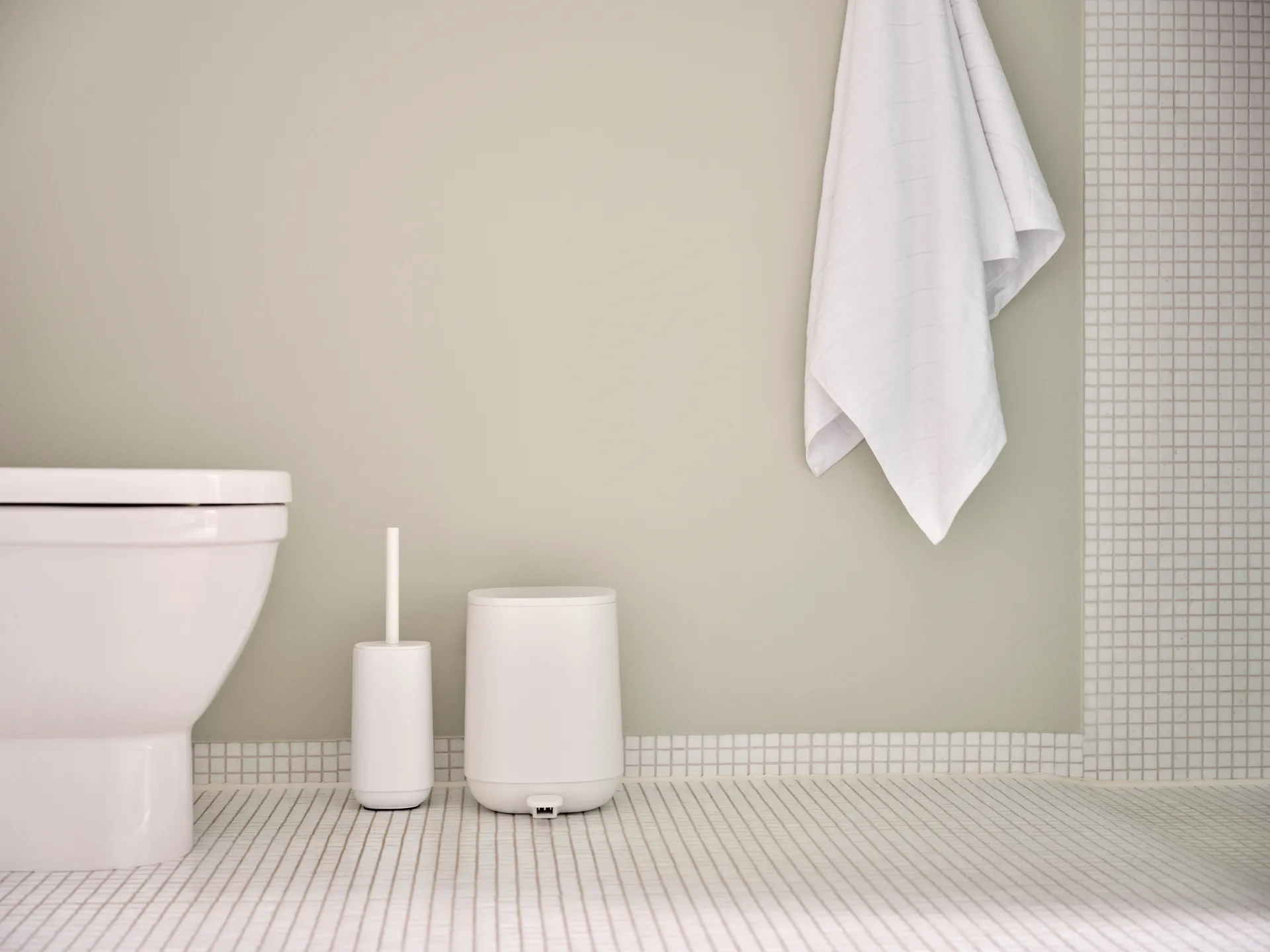 타임 화장실 브러시 36 cm, White Zone Denmark | 존 덴마크