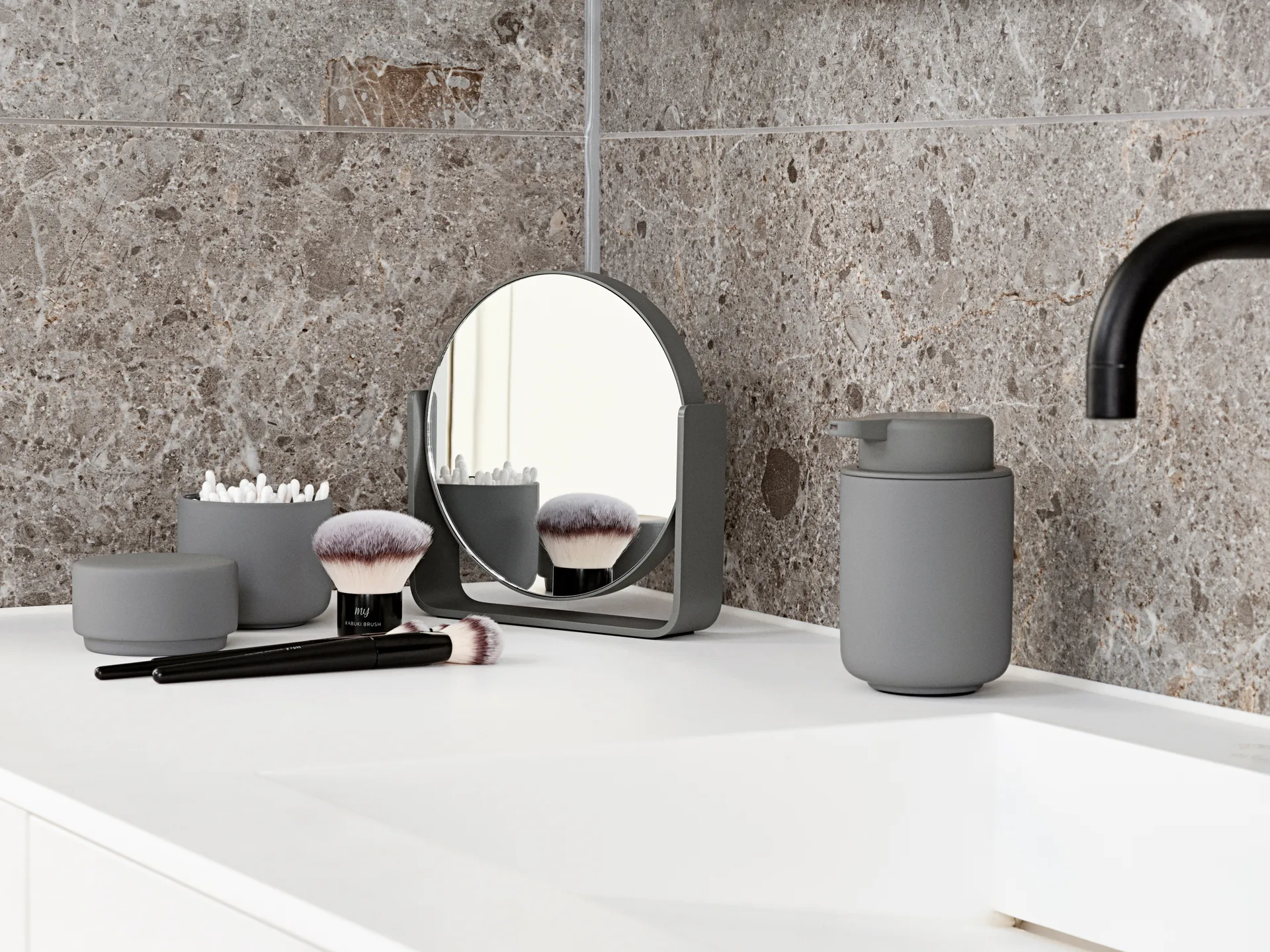 우메 테이블 거울 5배 확대경 19x19.5 cm, Grey Zone Denmark | 존 덴마크