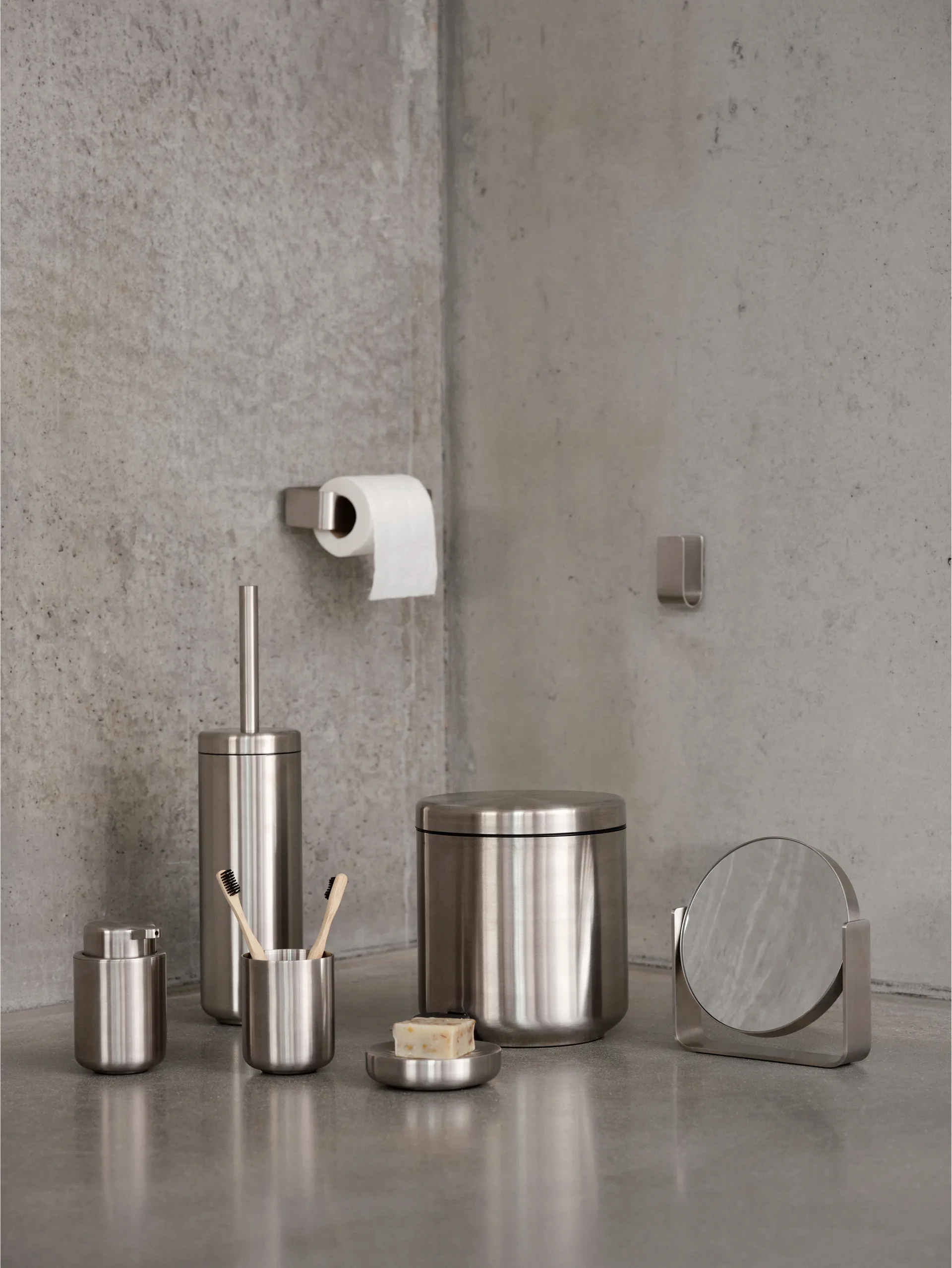 우메 화장지 홀더, Steel Zone Denmark | 존 덴마크